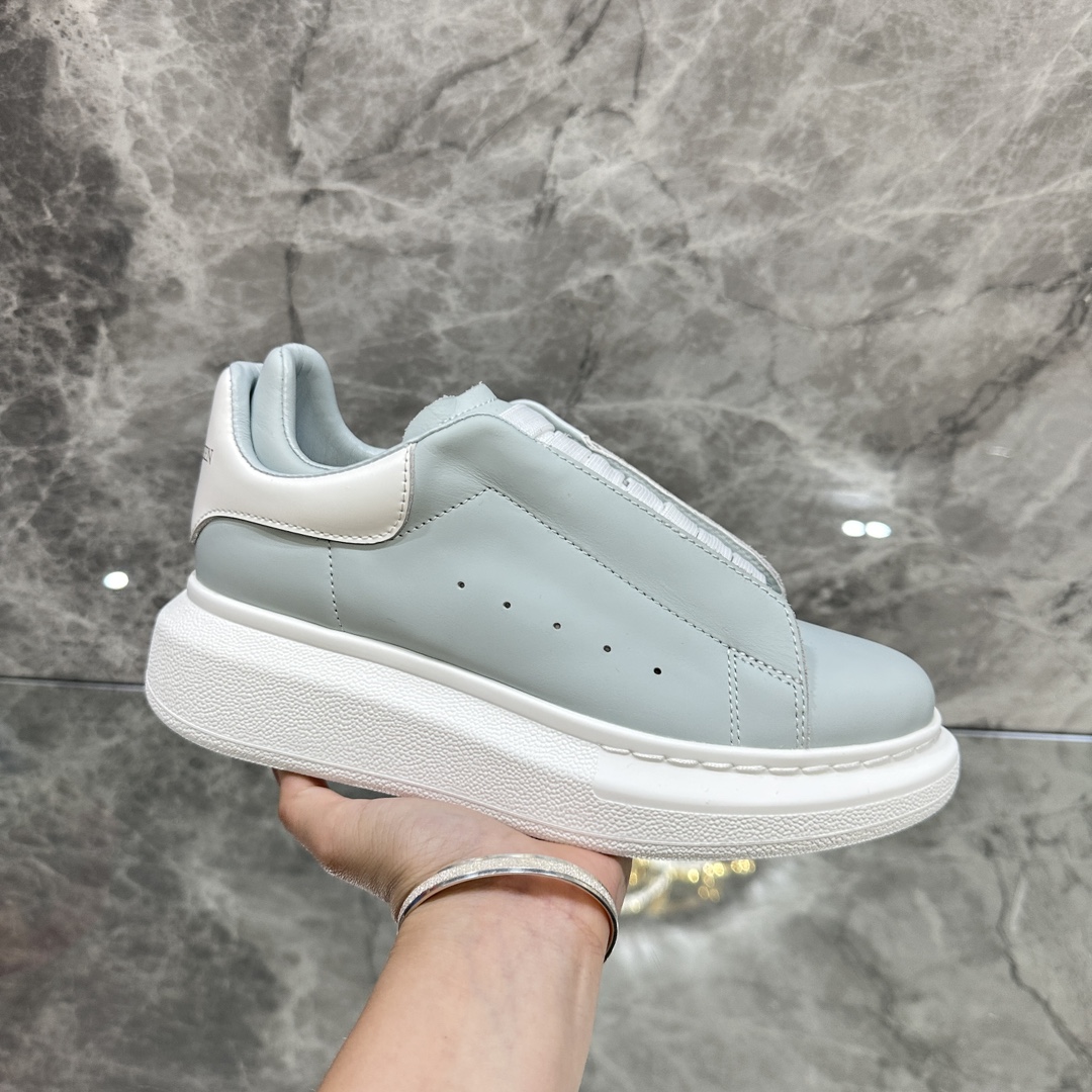 Fashionable and Comfortable Shoes with Innovative Design and Materials - 图片 3