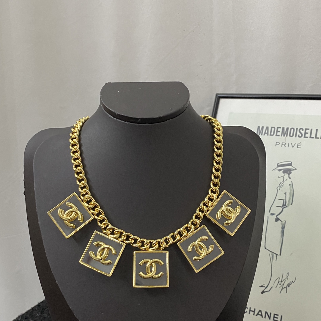 Chanel Cheap
 Jewelry Necklaces & Pendants Best Replica 1:1
 Vintage Gold
