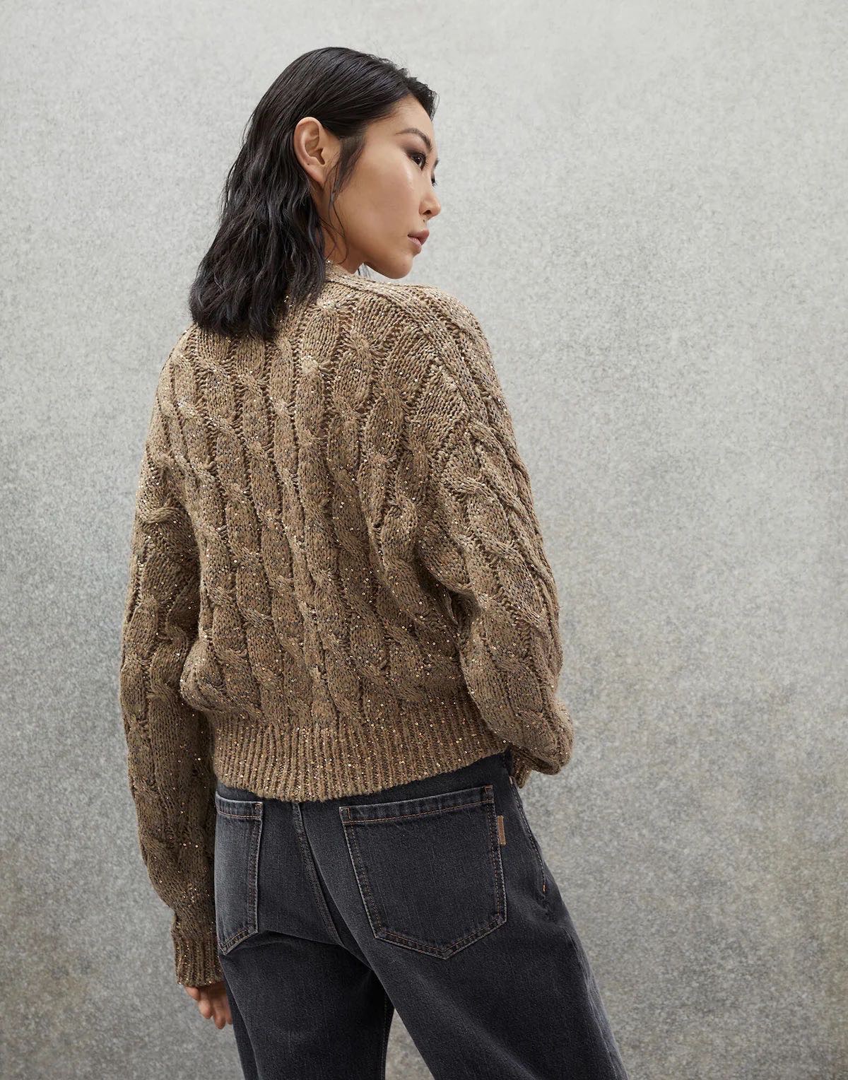 Women's Silk-Linen Blend Cable-Knit Cardigan with Shimmering Detail - Elegant Knitwear 3 i1682658869 4523 1