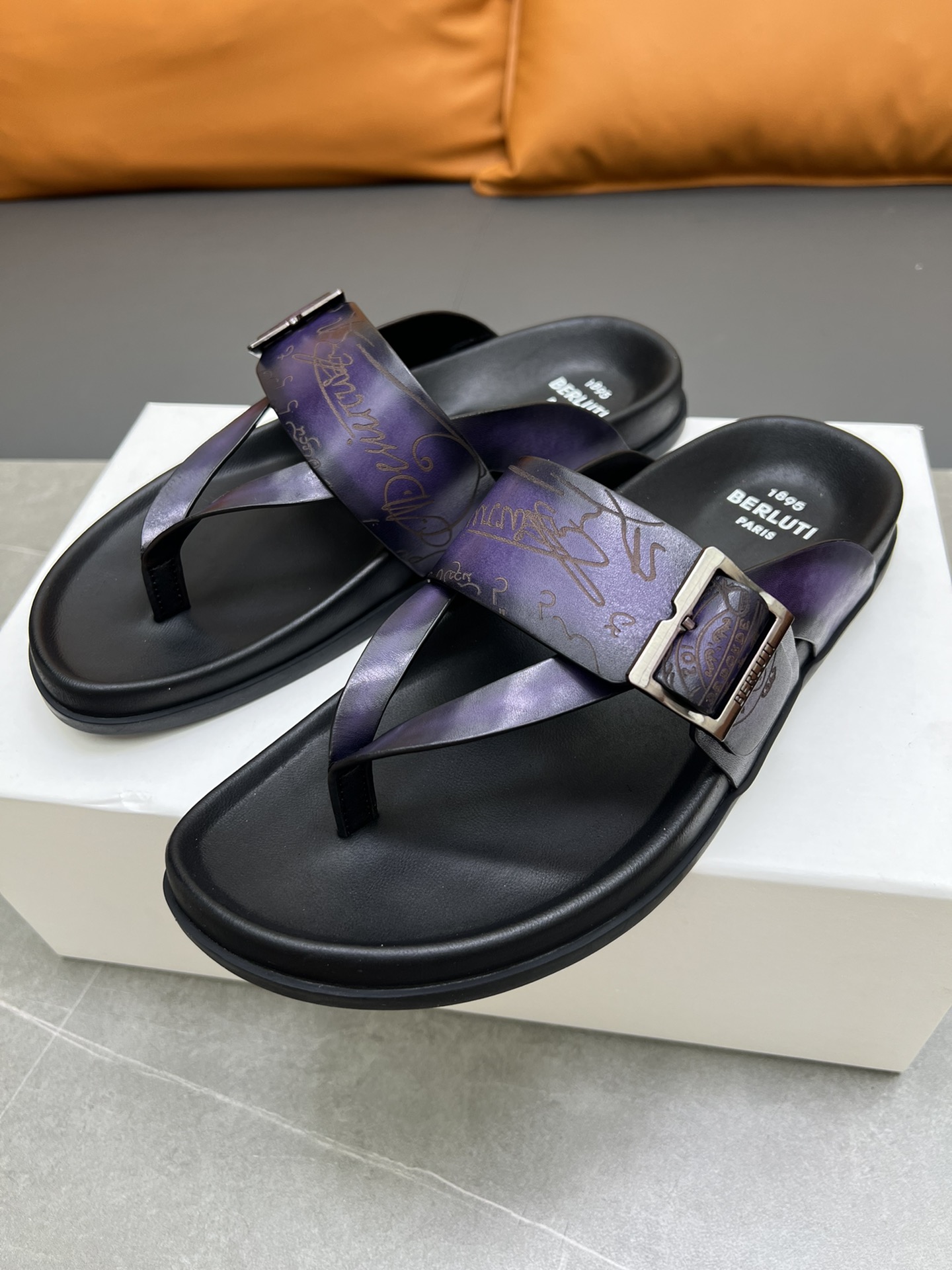 Berluti Tamaño:38-45 P270Berluti boutique de gama alta zapatillas de los hombres, la mano de obra su