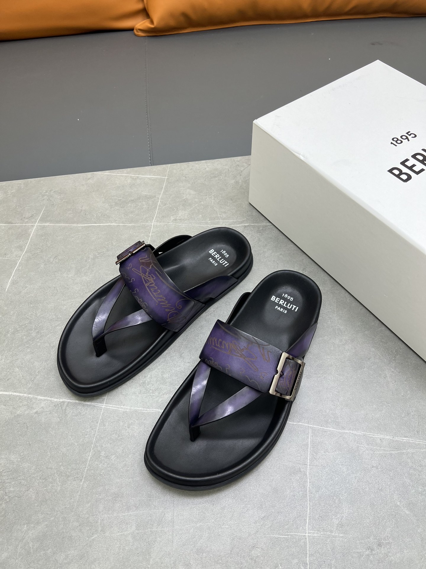 Berluti Tamaño:38-45 P270Berluti boutique de gama alta zapatillas de los hombres, la mano de obra su
