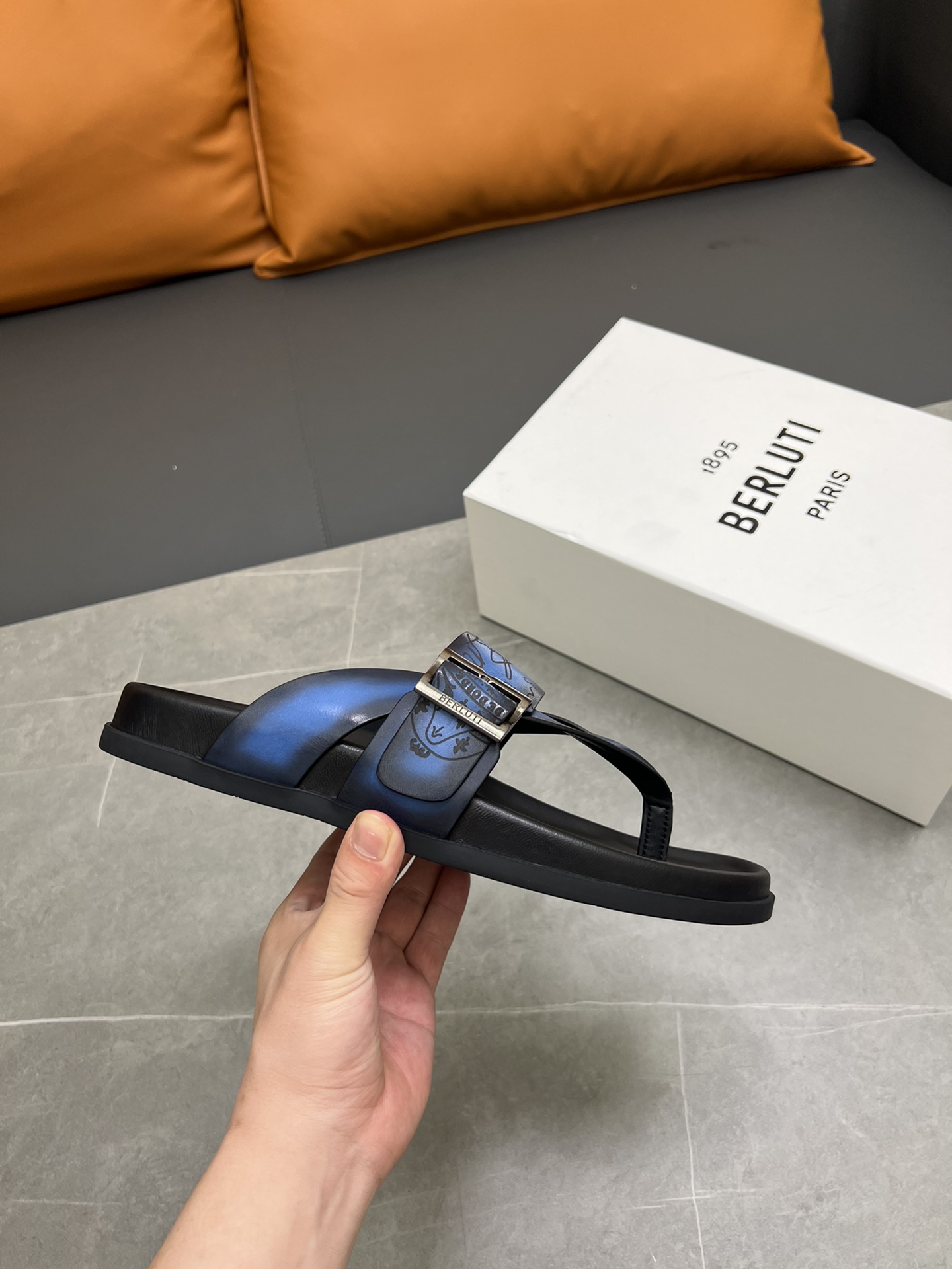 Berluti Tamaño:38-45 P270Berluti boutique de gama alta zapatillas de los hombres, la mano de obra su