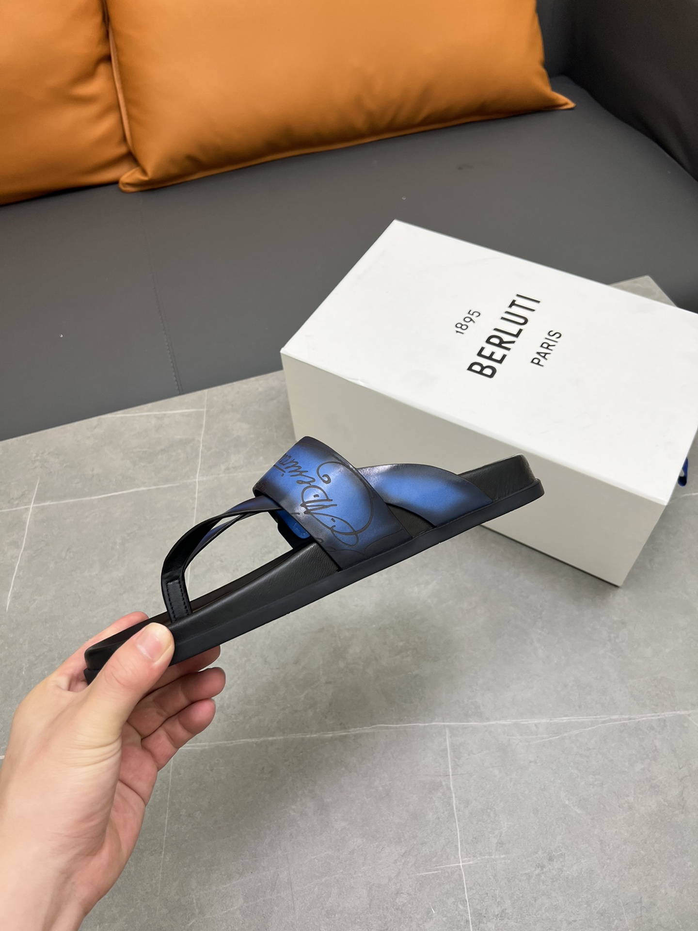 Berluti Tamaño:38-45 P270Berluti boutique de gama alta zapatillas de los hombres, la mano de obra su