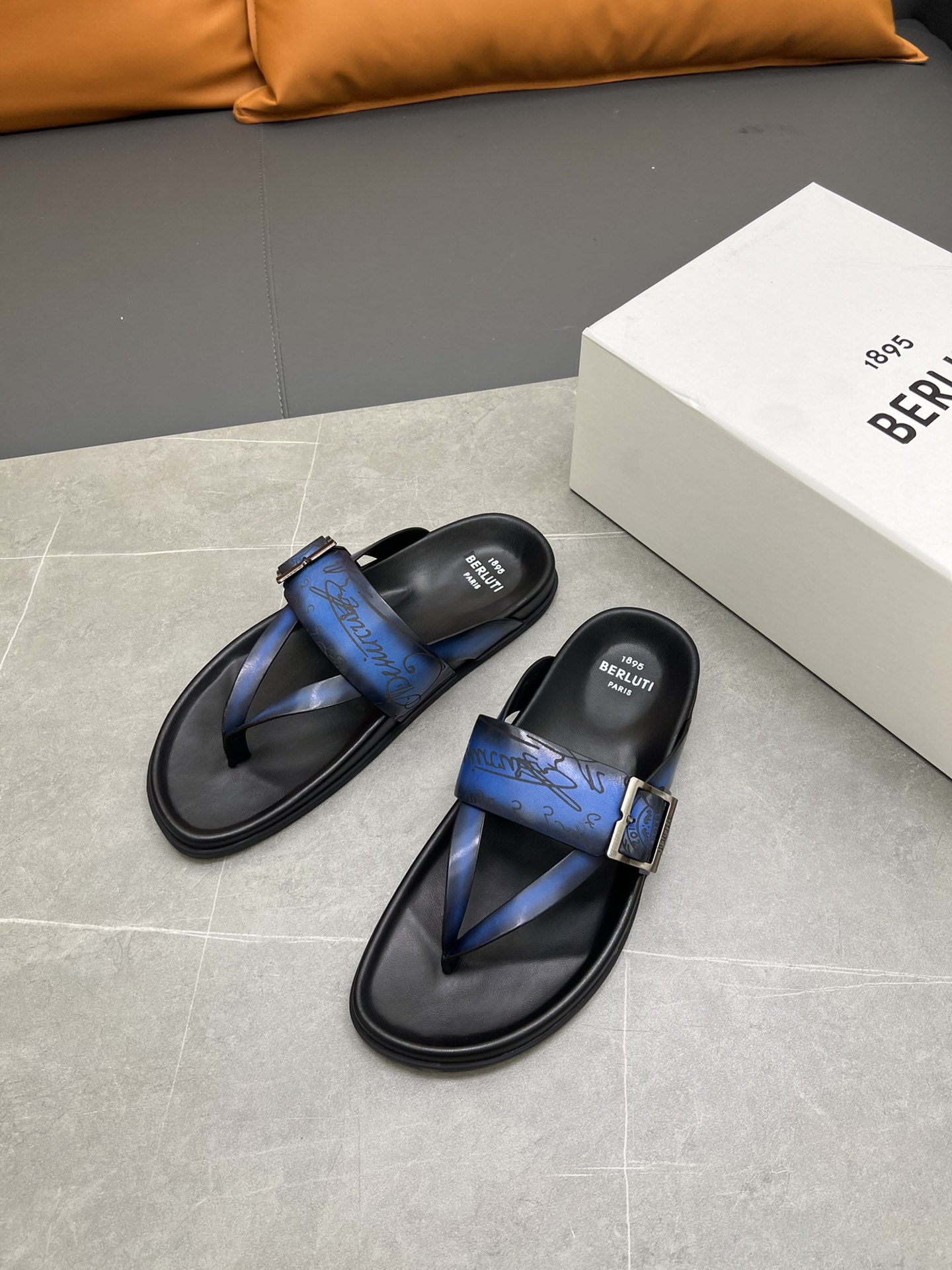 Berluti Tamaño:38-45 P270Berluti boutique de gama alta zapatillas de los hombres, la mano de obra su
