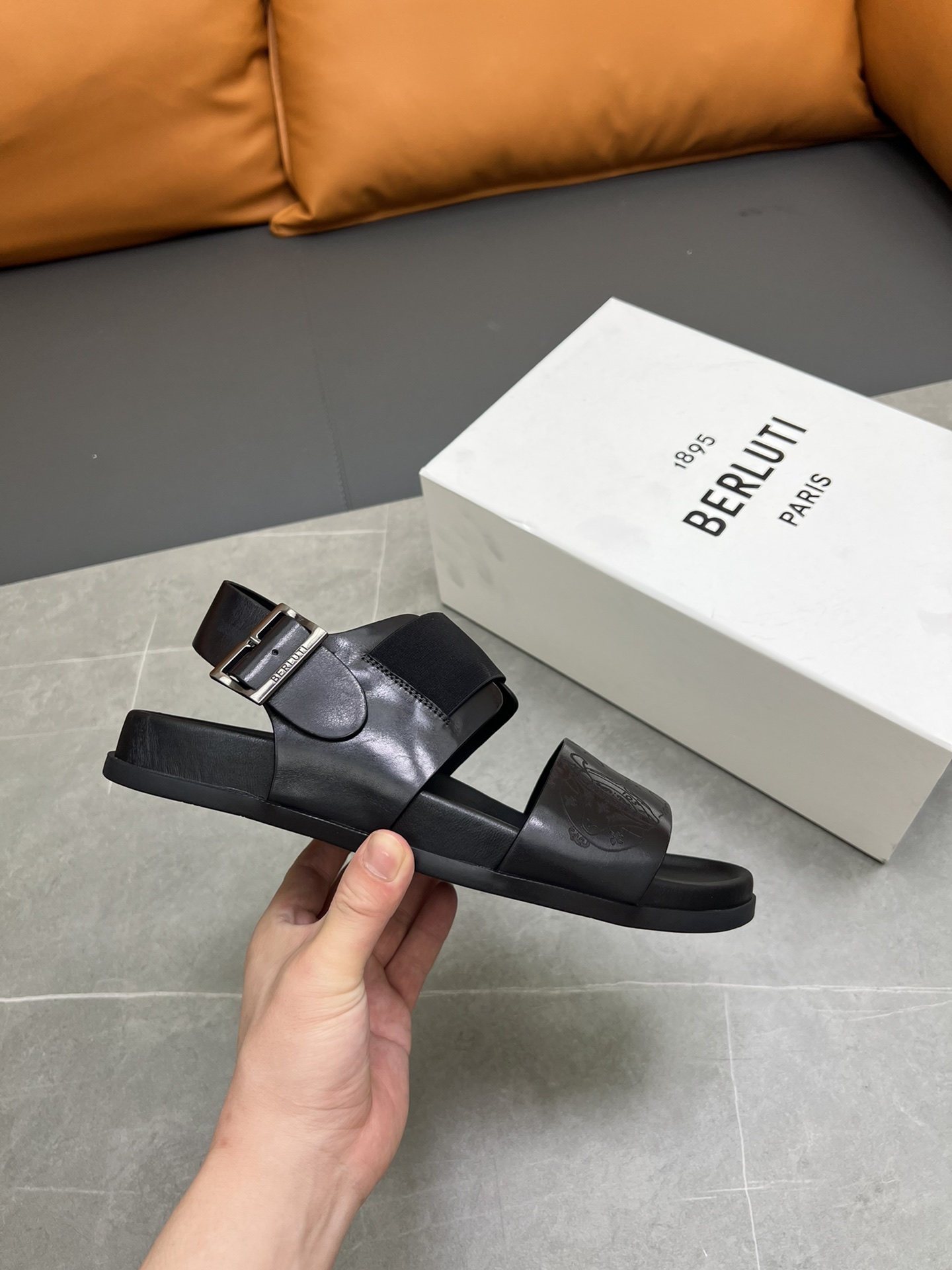 Berluti Tamaño:38-45 P270Berluti boutique de gama alta zapatillas de los hombres, la mano de obra su