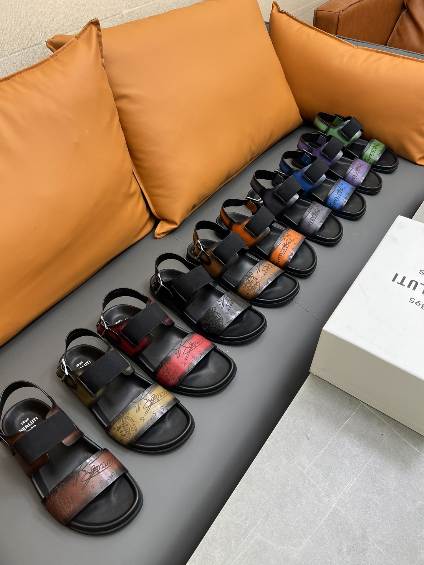 Berluti Tamaño:38-45 P270Berluti boutique de gama alta zapatillas de los hombres, la mano de obra su