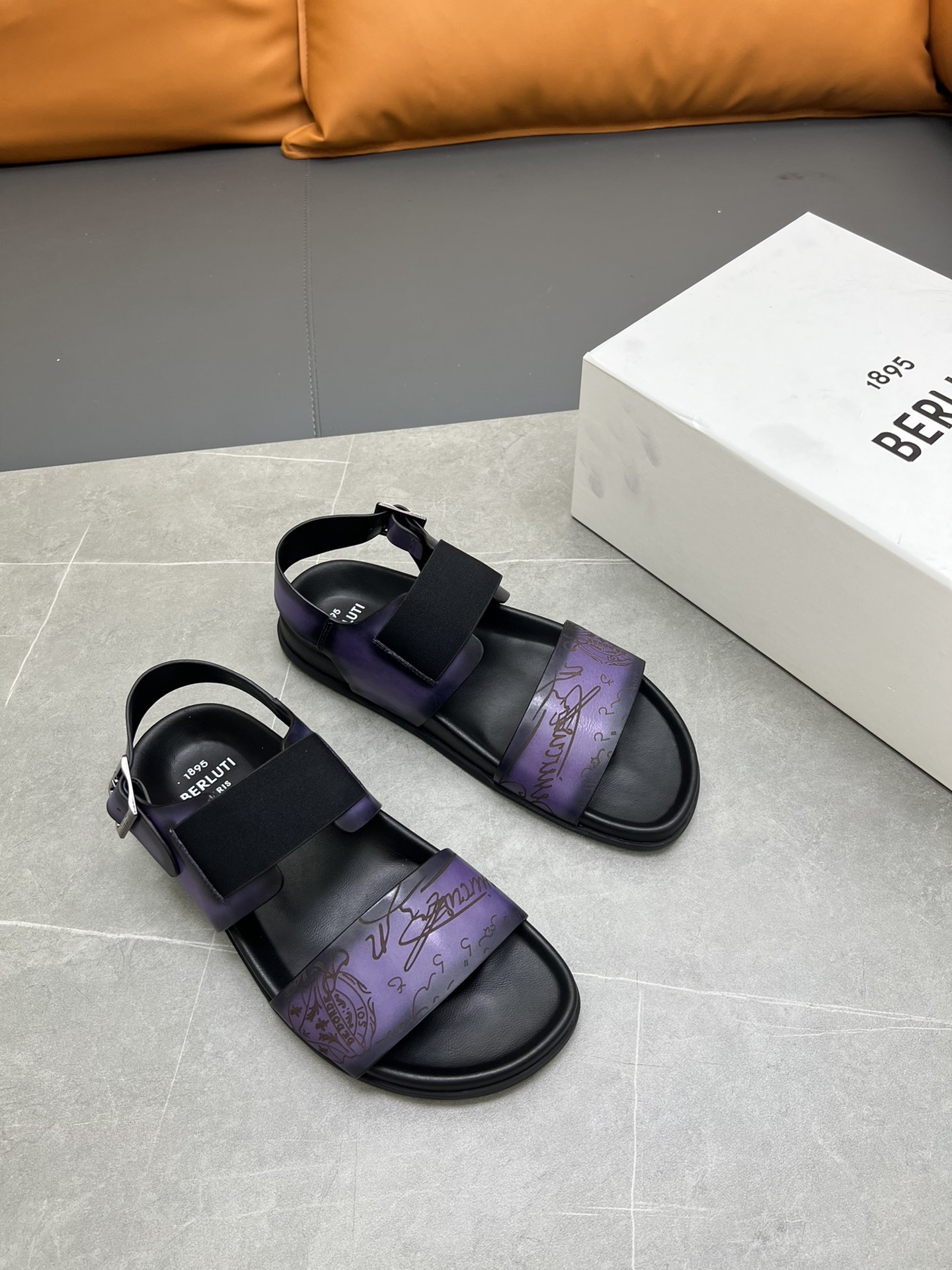 Berluti Tamaño:38-45 P270Berluti boutique de gama alta zapatillas de los hombres, la mano de obra su