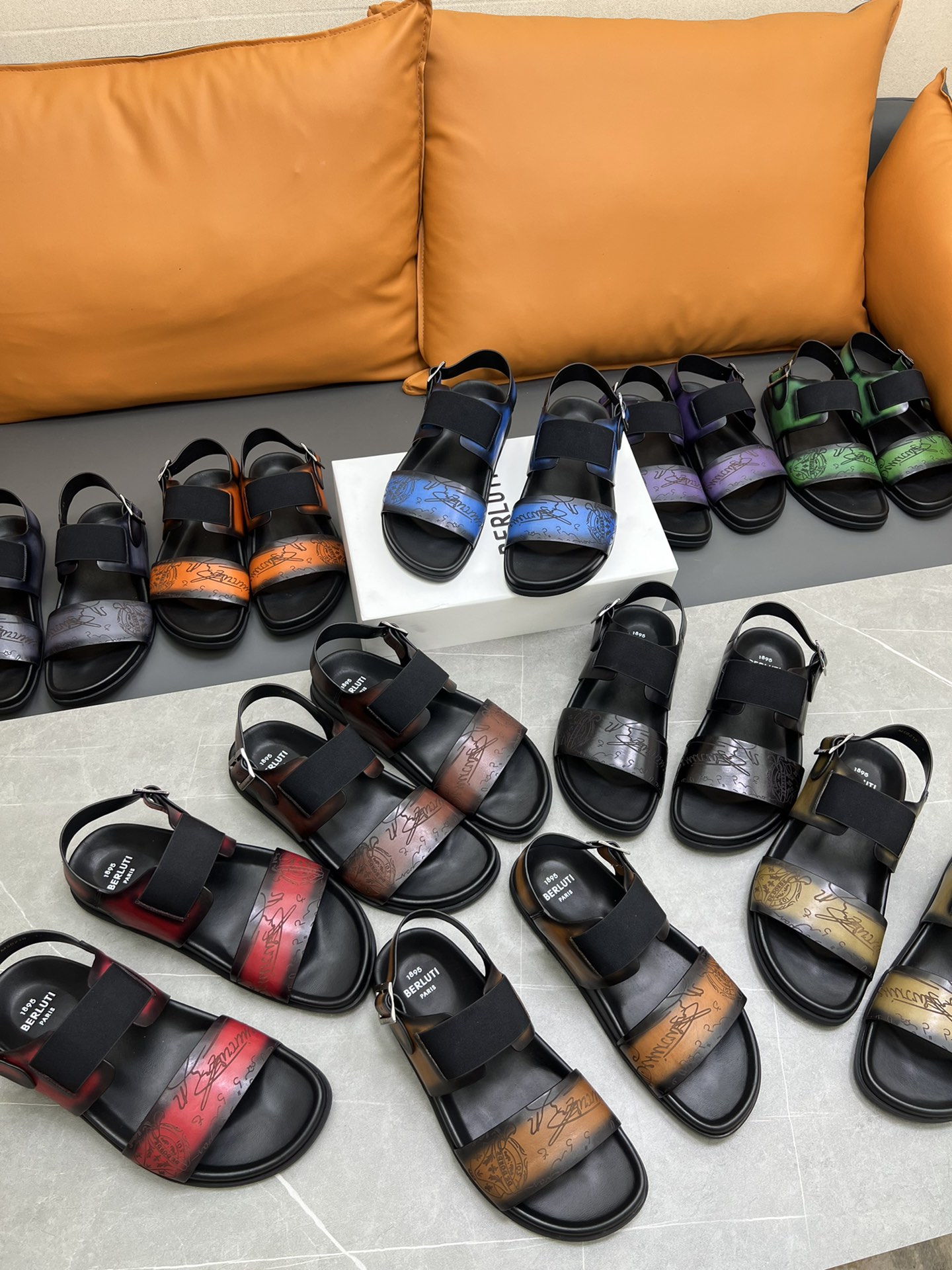 Berluti Tamaño:38-45 P270Berluti boutique de gama alta zapatillas de los hombres, la mano de obra su