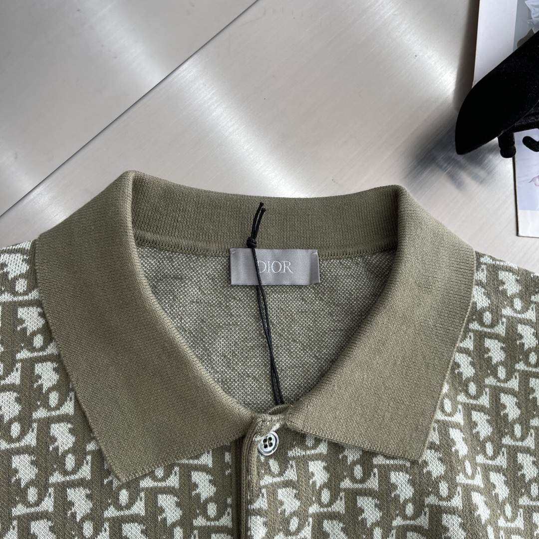 Dior Oblique Cotton Jacquard Short-Sleeved Polo Shirt - Elegant & Comfortable 2 i1682672860 126 0