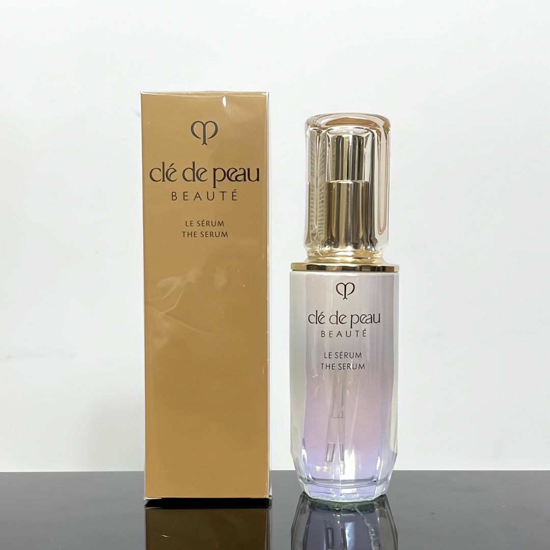 30！（下单备注：CPB精华） CPB晶钻肌底液50ml🔜5049NB编！这款精华你一定要试试！！！俗称“手榴弹精华”💥💥有着超高口碑，和超强效果！属于cpb全套护肤的精髓！你入了全套cpb却不入手榴弹，相当于你买了个蛋黄粽不吃蛋黄…