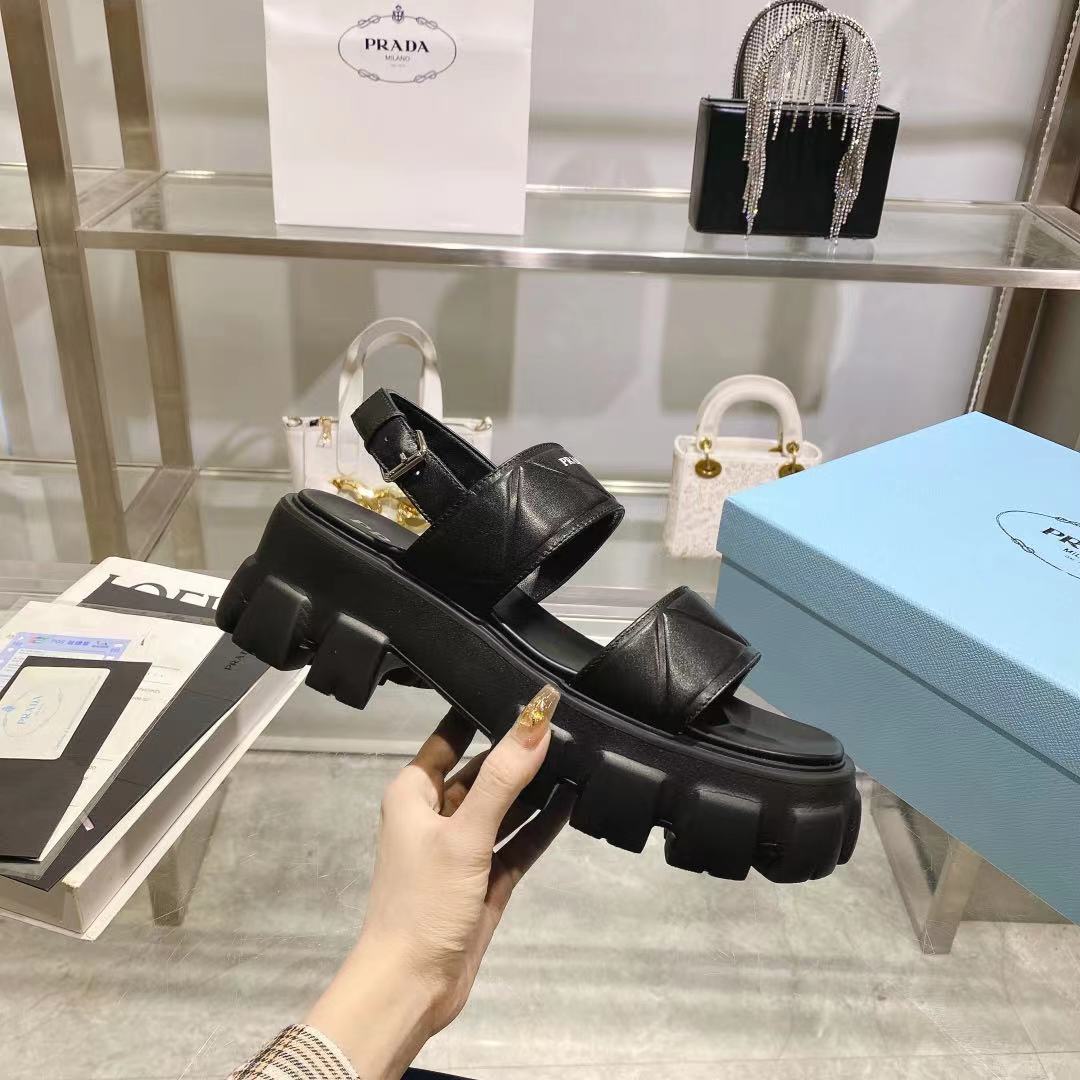 NO:166912,Top version of PRADA Pujia new style, dough: cowhide, inner lining: imported sheepskin lining, original five-centimeter foam light sole, concave and convex sole pattern, size 35-41#, sandals, prada, prada, sandals, cowhide, sheepskin19860909顶级版本PRADA普家新款 面皮:牛皮, 内里:进口羊皮里, 原版五厘米发泡轻鞋底 凹凸鞋底花纹 码数35-41#,凉鞋,prada,prada,sandals,cowhide,sheepskin,Women's Shoes