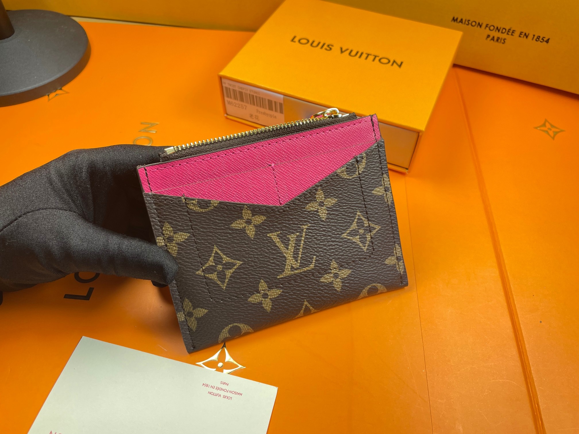 Leather Card Holder - Card Insertion Leather card holder card insertion