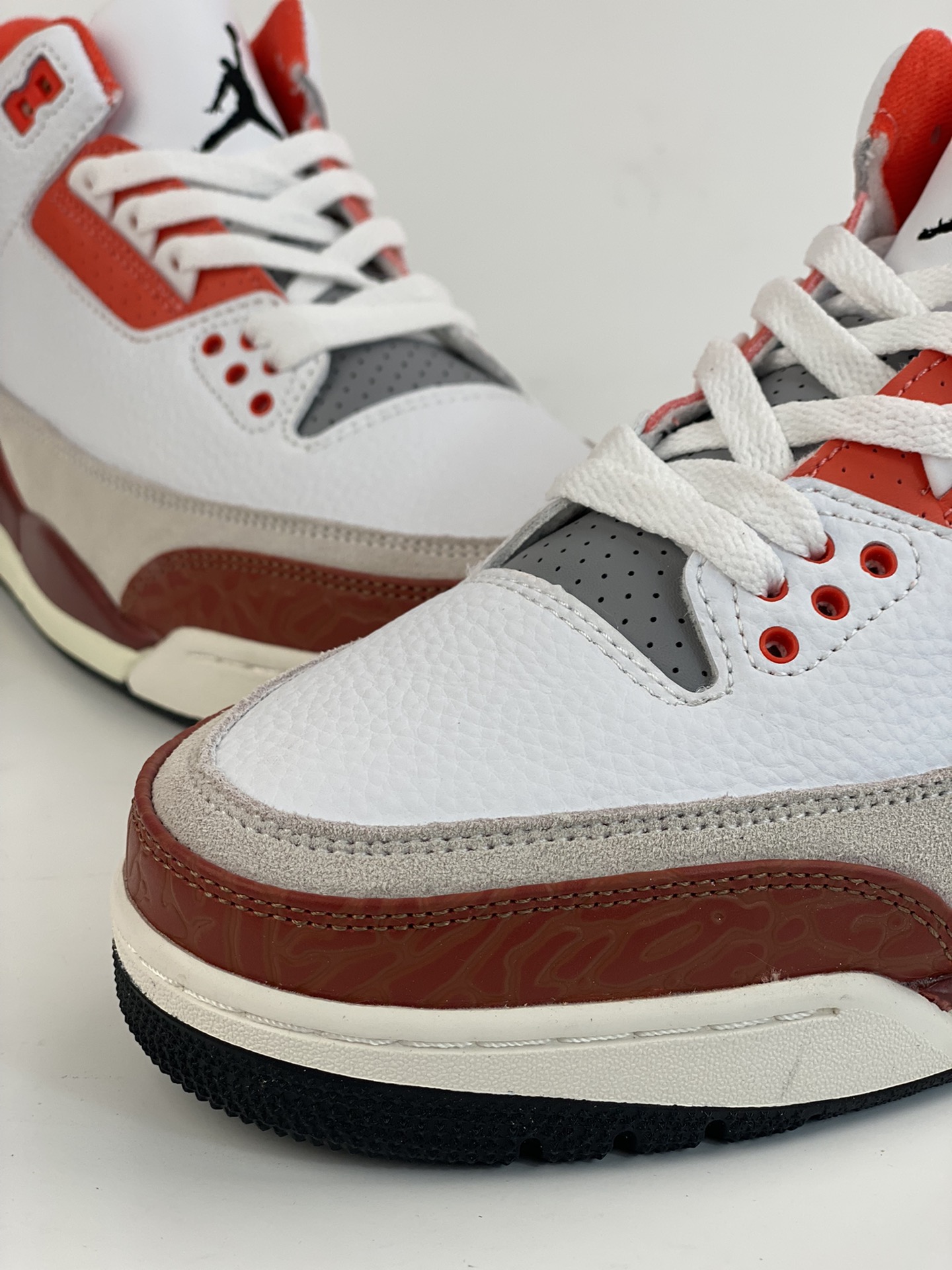 Air Jordan 3 Retro ”Marstone” Retro Red Burst DV7028-108