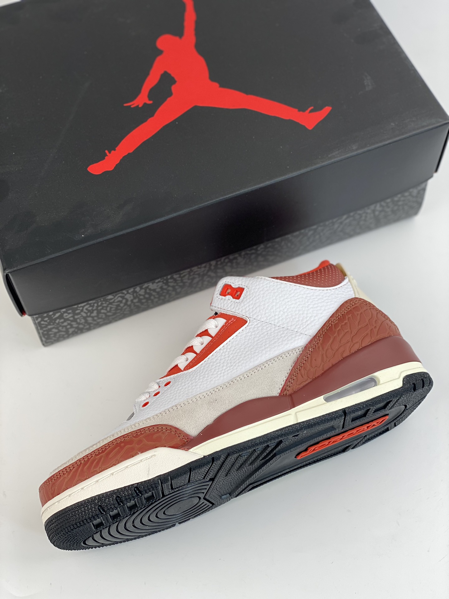 Air Jordan 3 Retro ”Marstone” Retro Red Burst DV7028-108