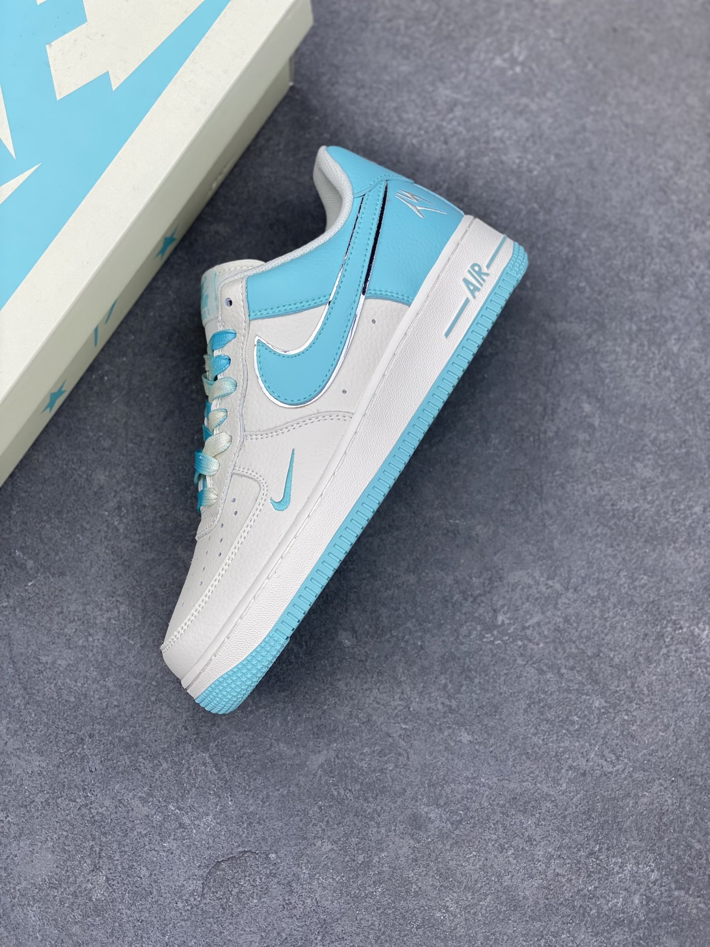 Nike Air Force 1 LV8 Low-Top Sneakers - IO5636 - Casual Shoes 8 i1682708281 544 6