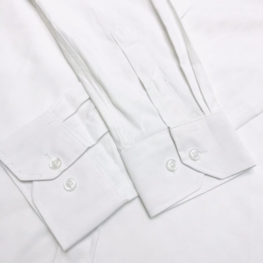 Louis Vuitton Leisure Line Shirt: Classic Style with Quality Details - 图片 6