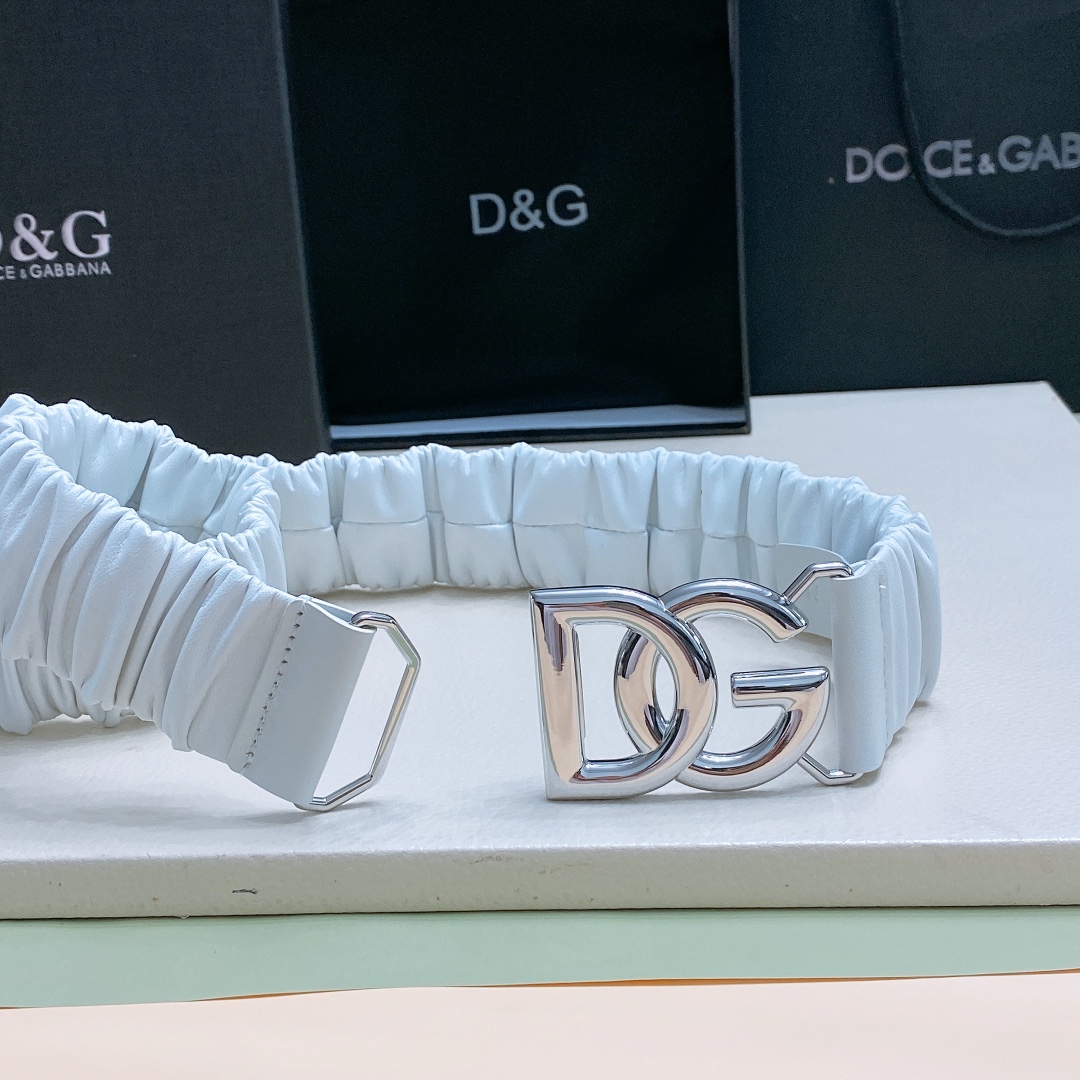 DG徽标卷褶牛皮弹力腰带整体包裹软质