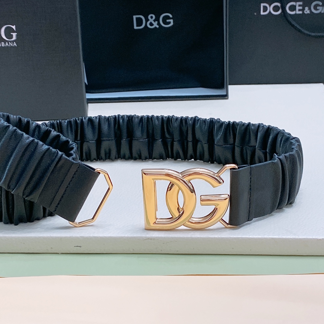 DG徽标卷褶牛皮弹力腰带整体包裹软质