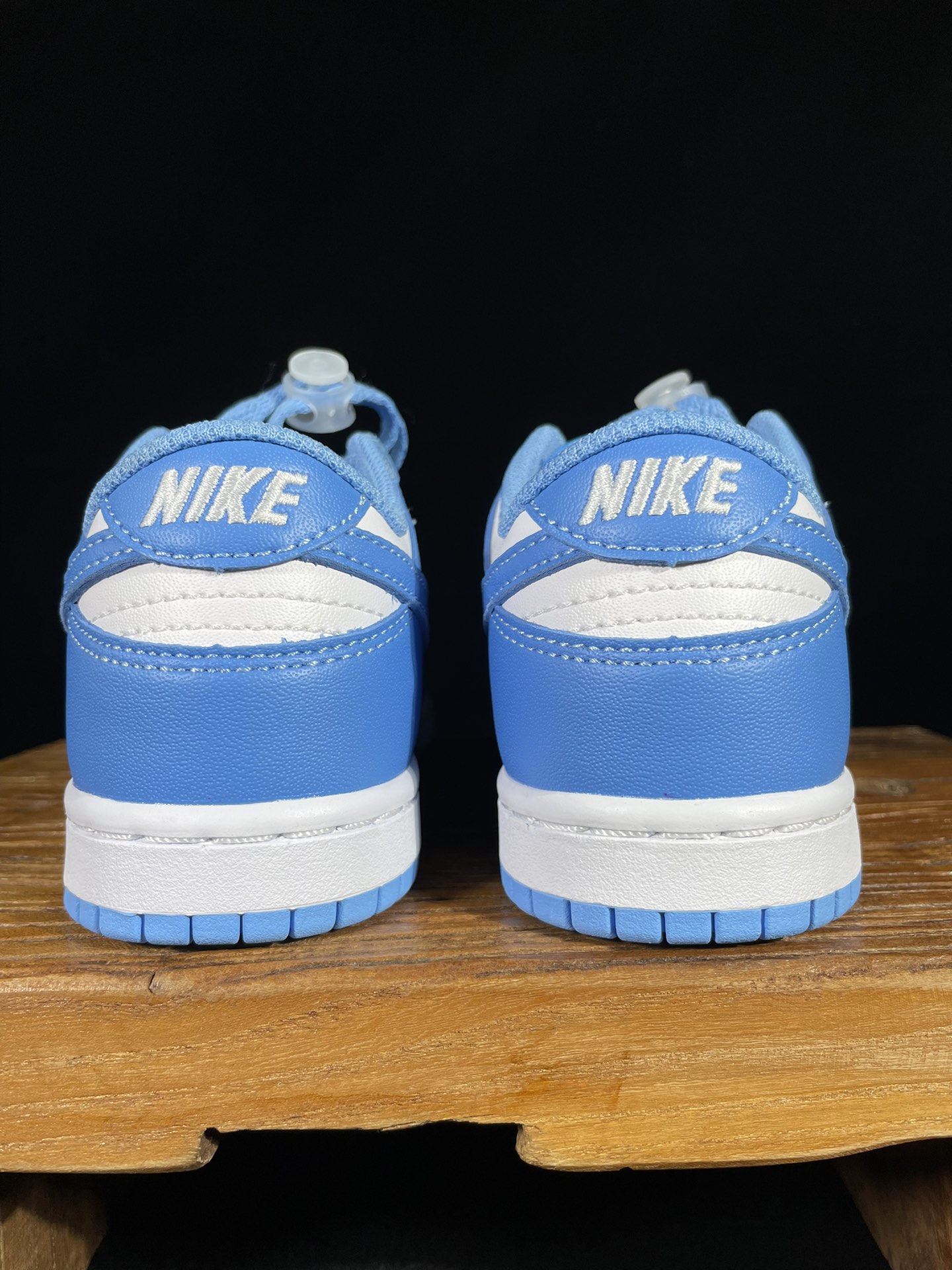 特价清货 福利特价‼️ 核心价格表私 
童鞋dunk 北卡蓝
C版大厂出品，比市面小厂童鞋品质好太多了！