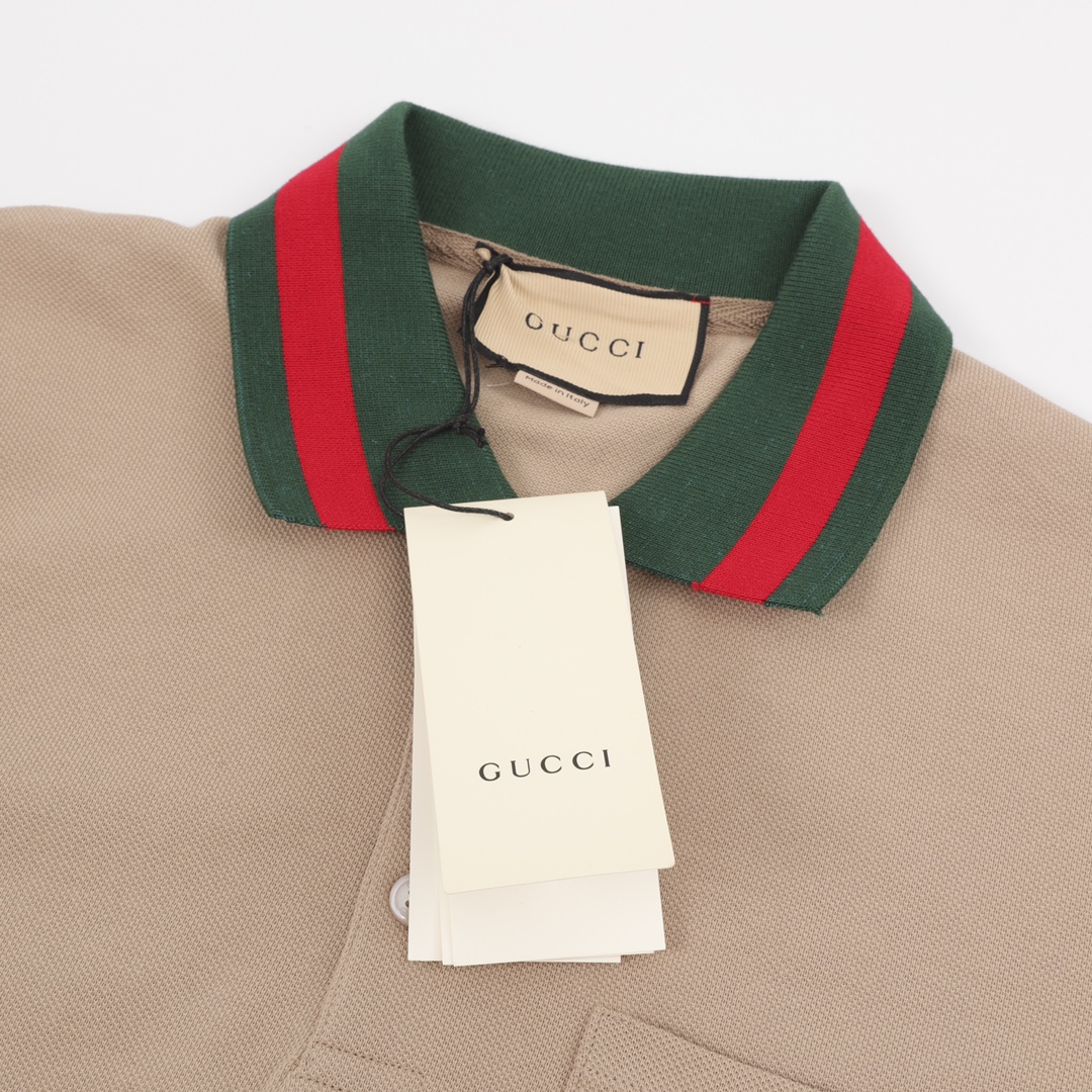 GUCCI/古驰 红绿翻领Polo短袖 选用棉质珠地网眼布打造