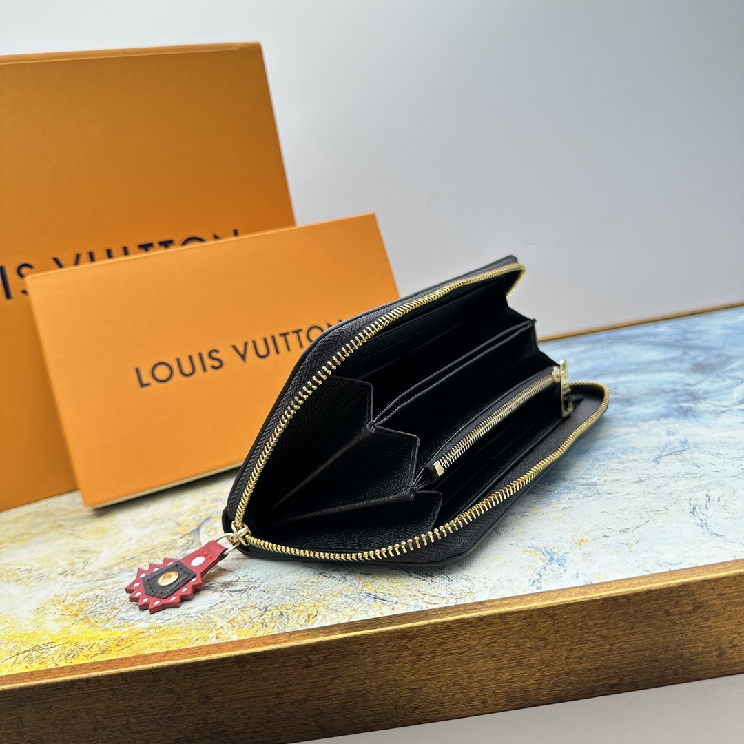 Long leather wallet with cards and cash