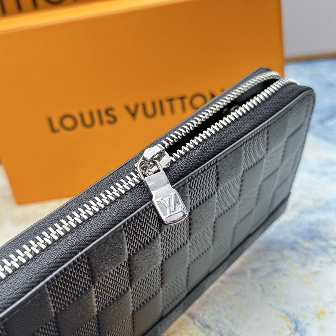 Black leather wallet, overall view