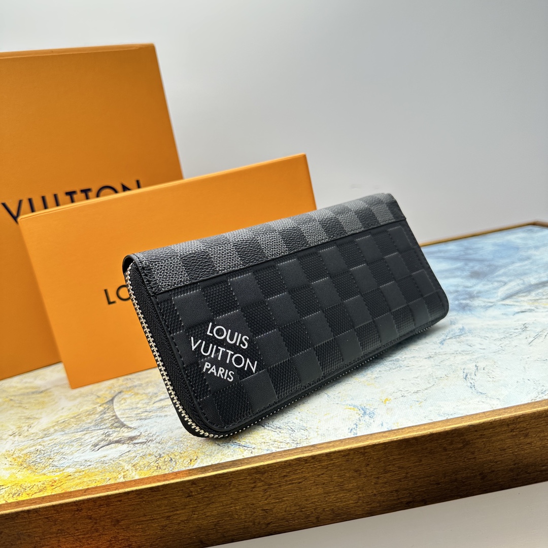 Damier Graphite wallet interior view