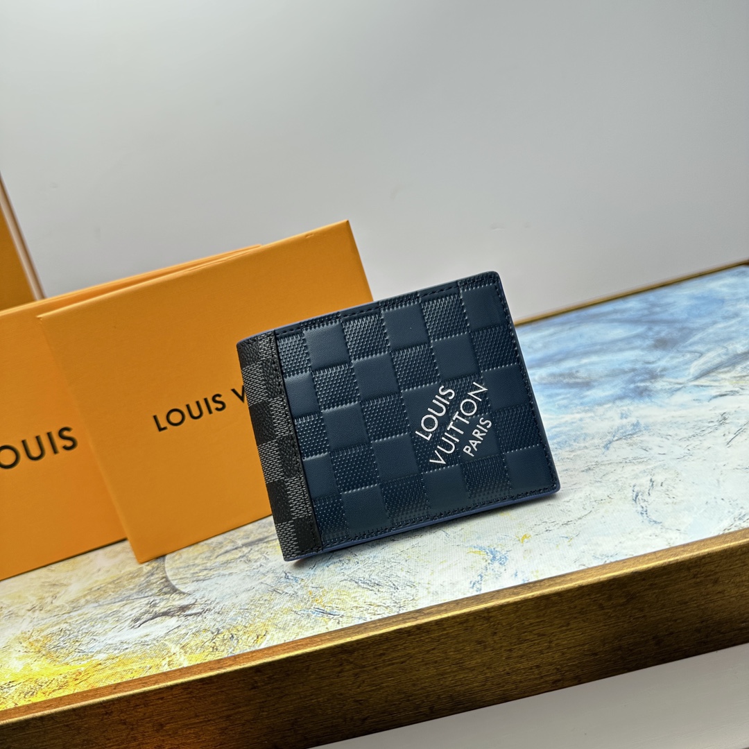 Classic bifold leather wallet exterior