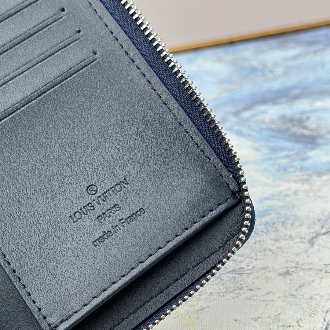 Classic leather zip around wallet capacity