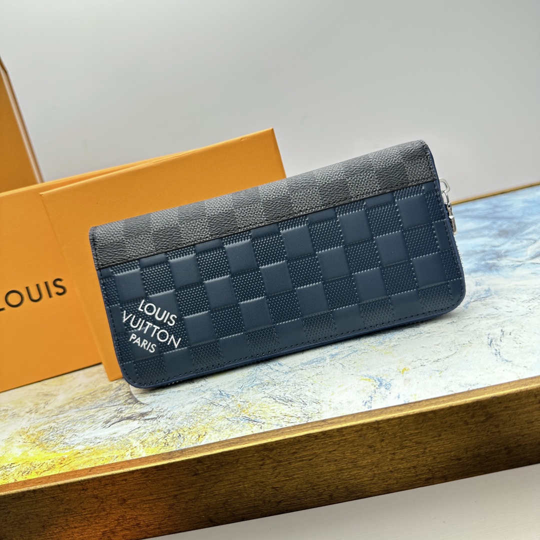 Classic leather zip around wallet exterior