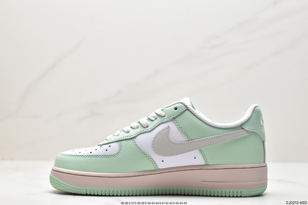 Air Force 1 '07 Air Force One adopts the overall appearance of tooling gray DB3301-099