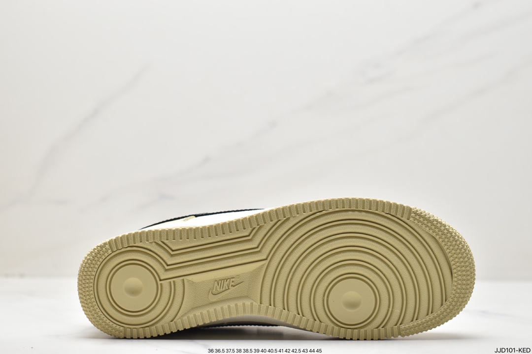 130 耐克Nike Air Force 1 Low 空军一号低帮百搭休闲运动板鞋 DV7186-700