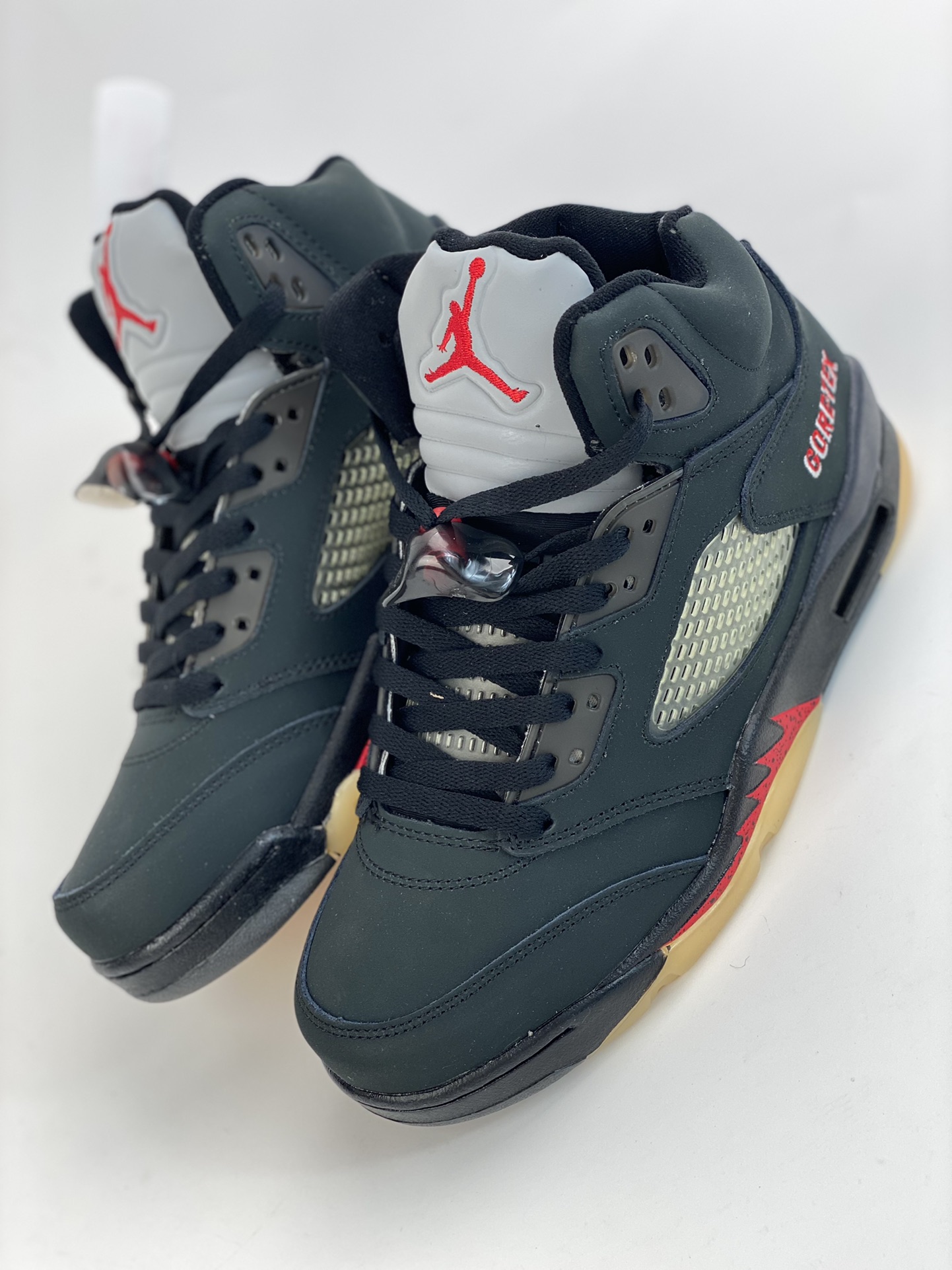 260 Air Jordan 5 Retro Gore-Tex”Off-Noir” 黑红 DR0092-001