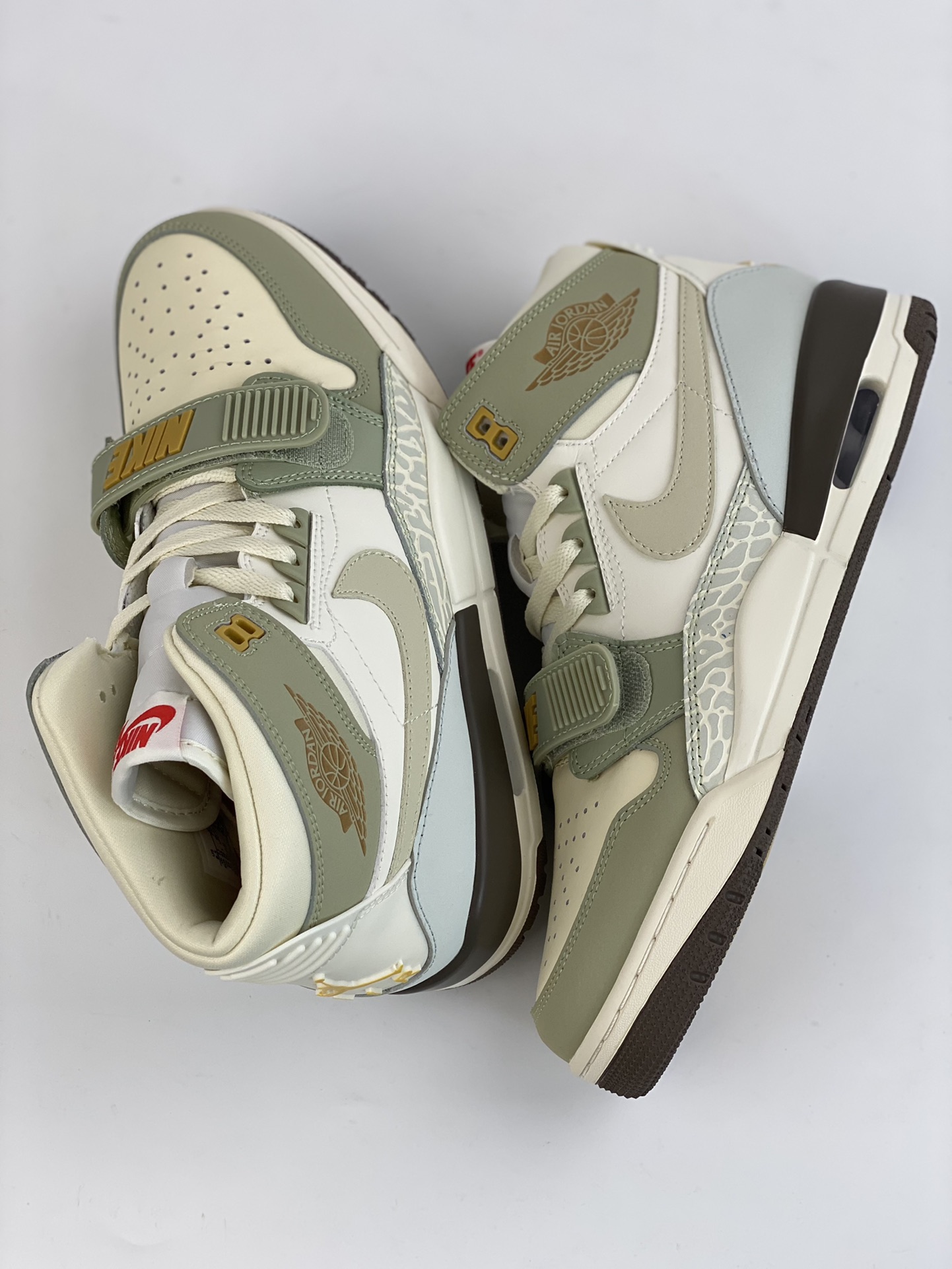 260 [Nike Air Jordan Legacy 312 High 乔丹最强三合一混合版 FD9907-111