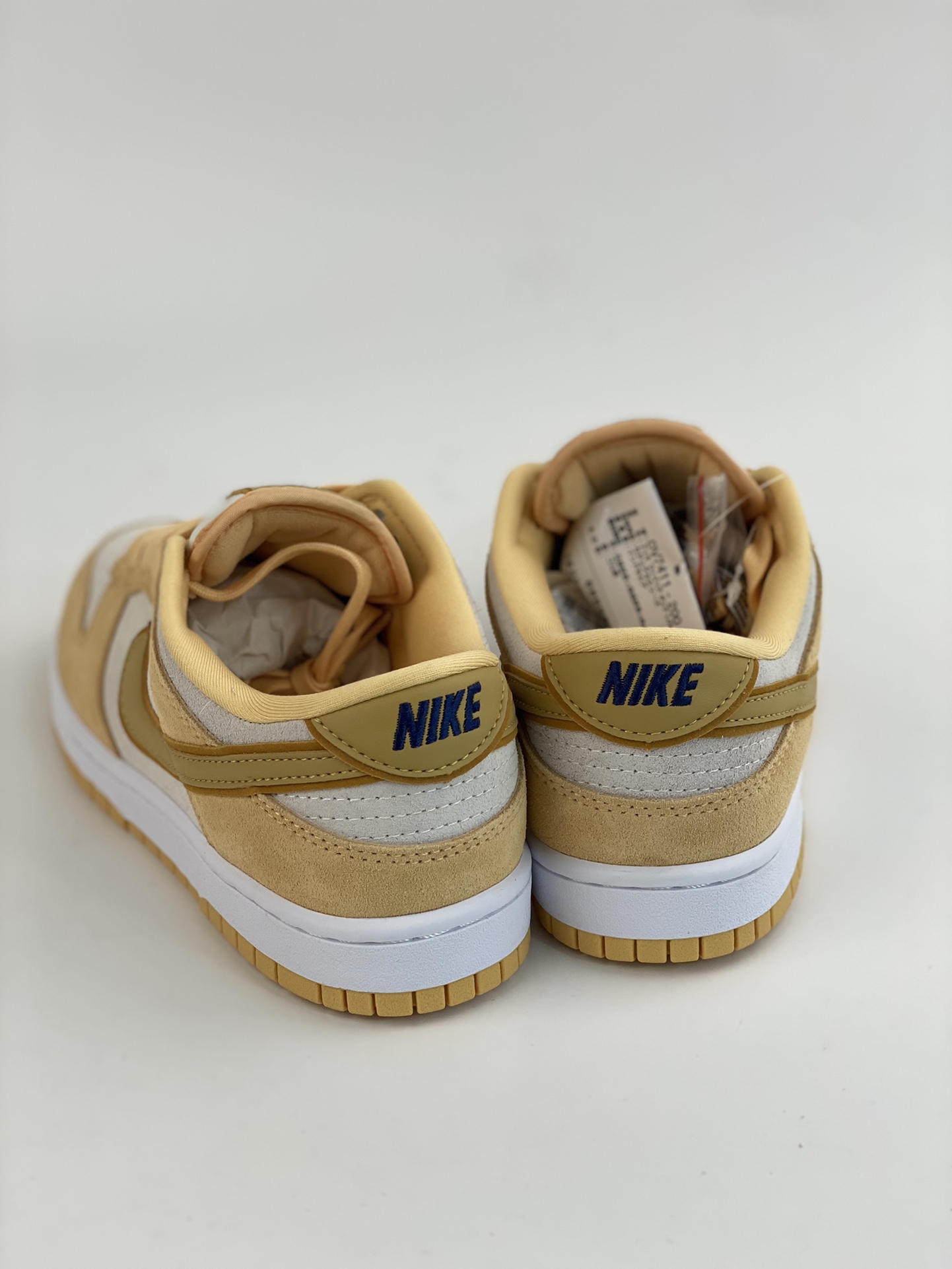 240 Nike SB Dunk Low 白黄芝士布丁 DV7411-200