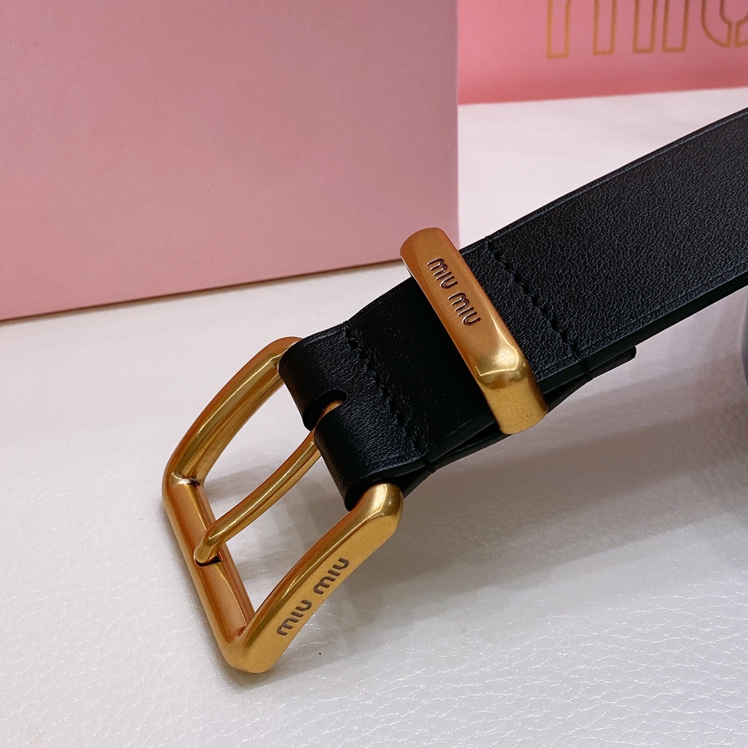 miumiu23金属搭扣.腰带环饰有