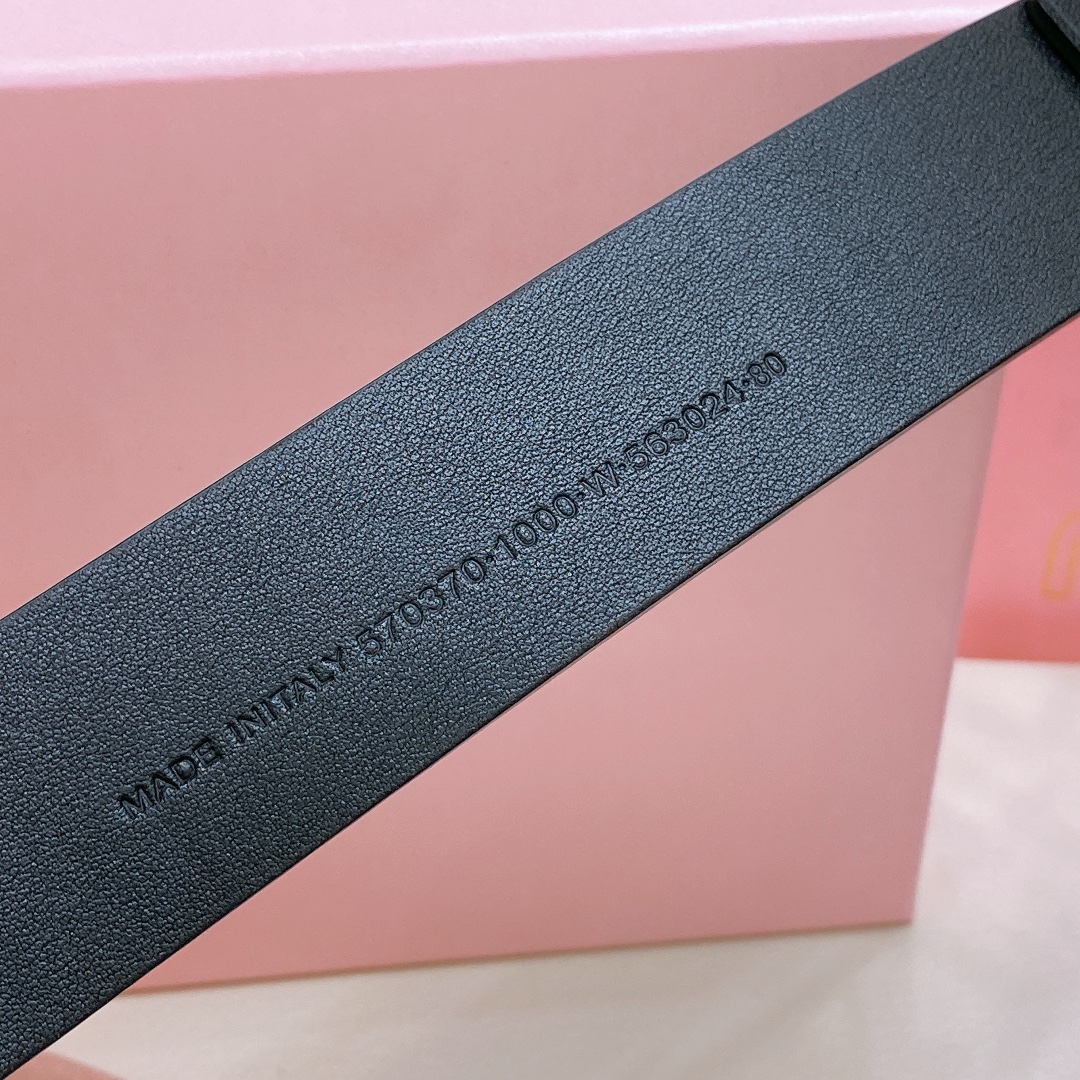 miumiu23金属搭扣.腰带环饰有