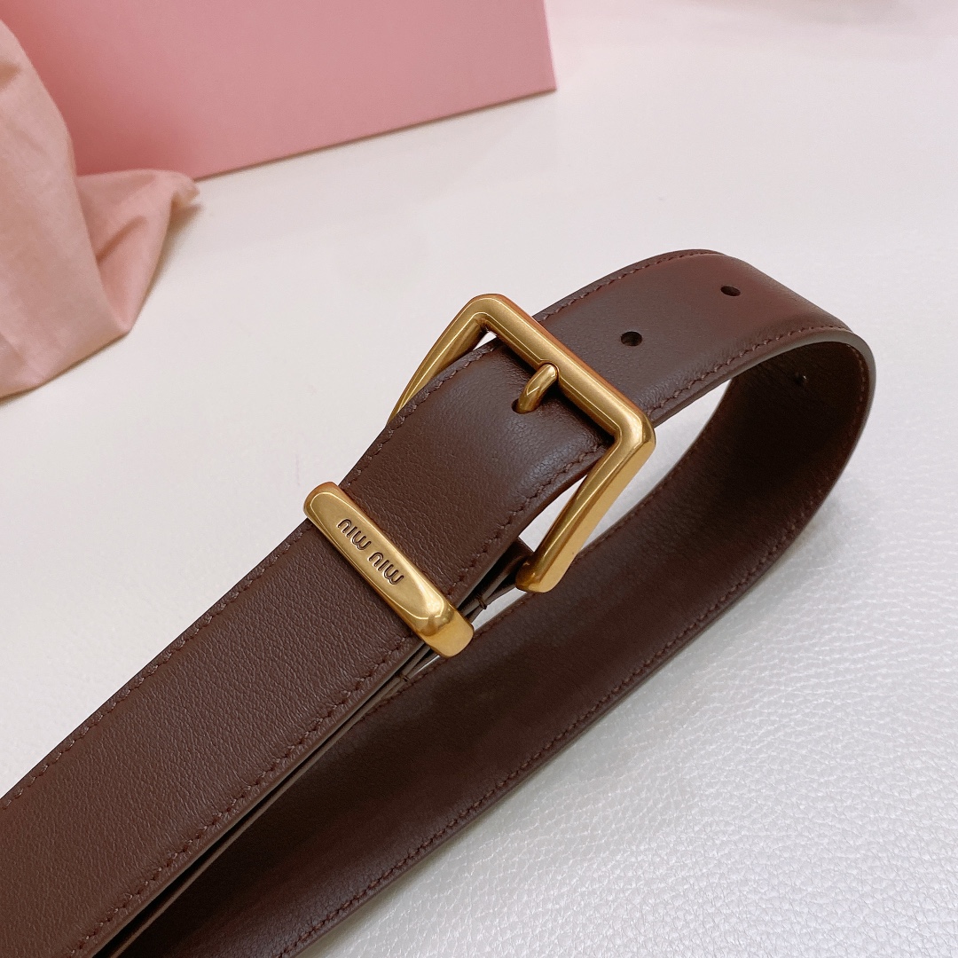 咖啡色miumiu23金属搭扣.腰带
