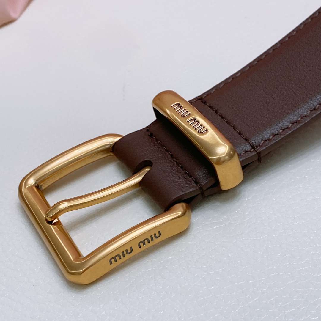 咖啡色miumiu23金属搭扣.腰带