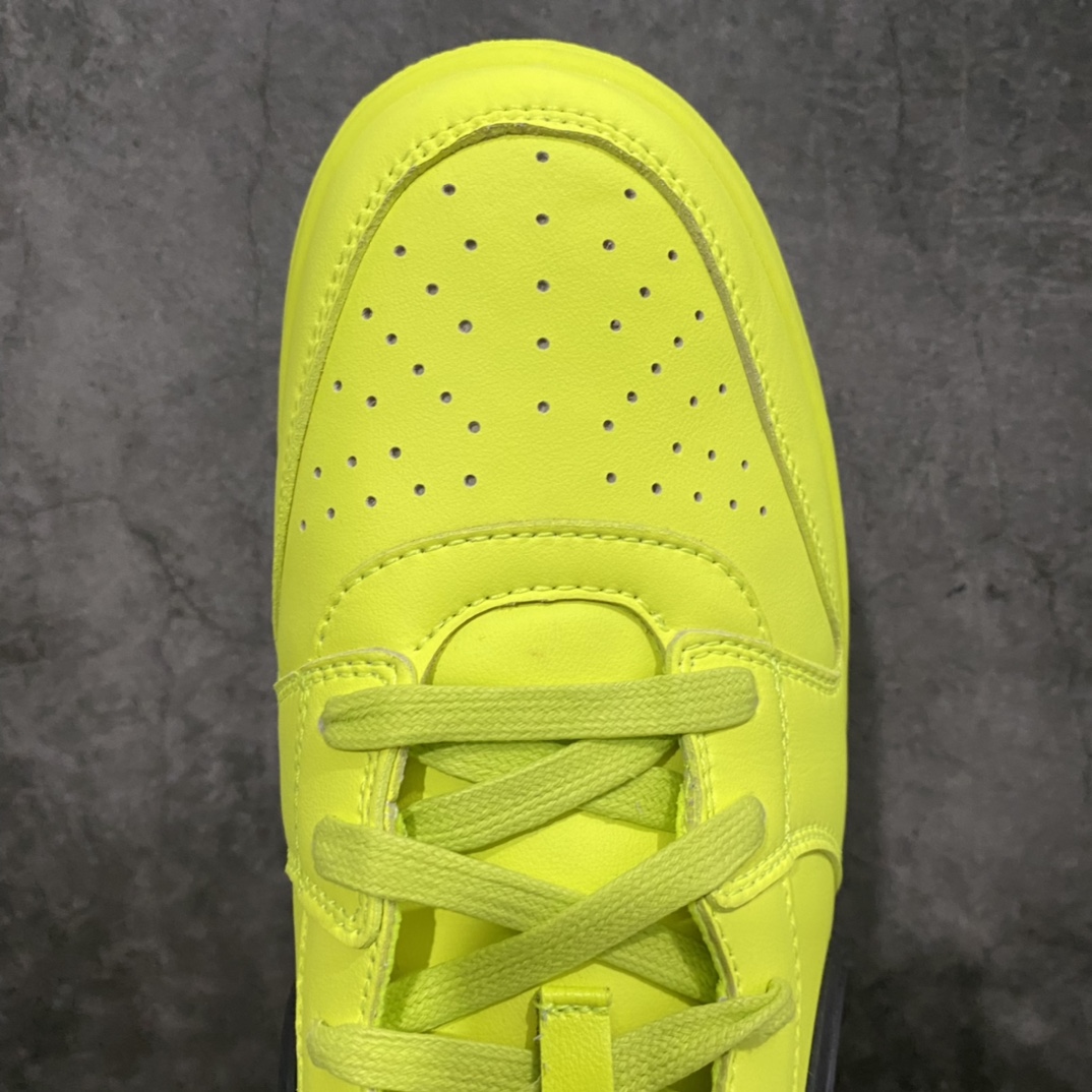 The Ambush x Nike SB Dunk High skateboard shoes high-top joint fluorescent green big hook CU7544-400