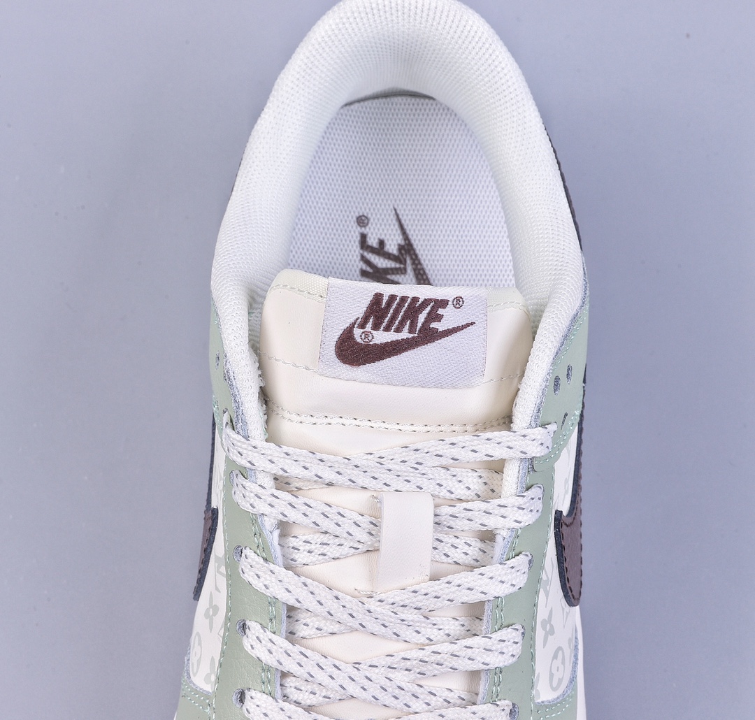 220 LV Nike SB Dunk Low “LV联名--青色年华 ” 周年高端定制低帮休闲板鞋 XD6188-006