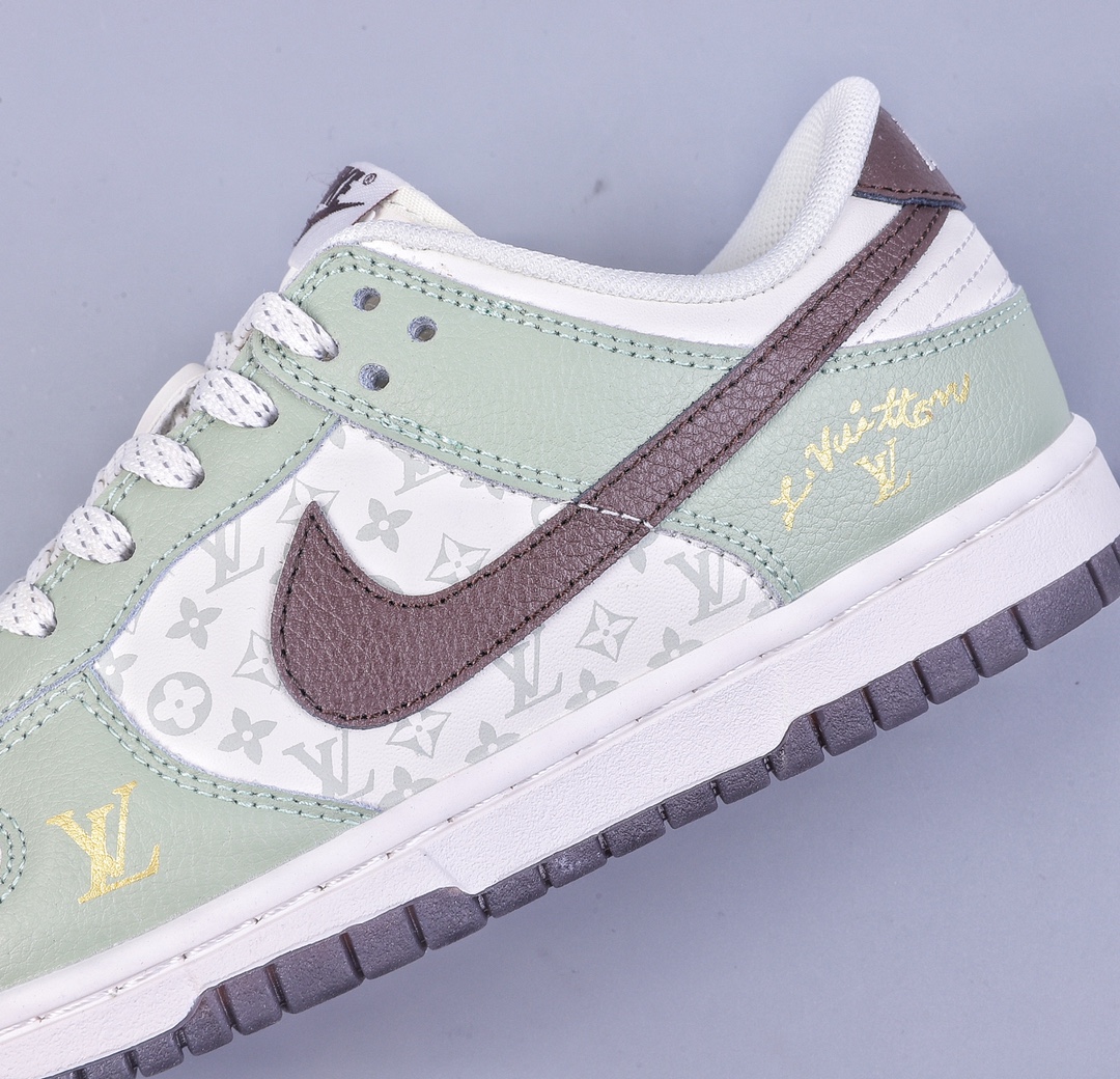 220 LV Nike SB Dunk Low “LV联名--青色年华 ” 周年高端定制低帮休闲板鞋 XD6188-006