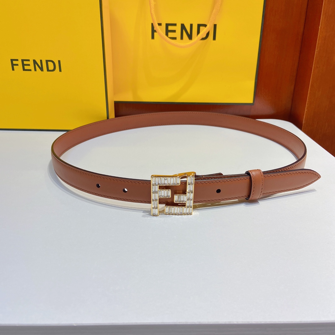 芬迪FENDI双面原版皮腰带采用原版