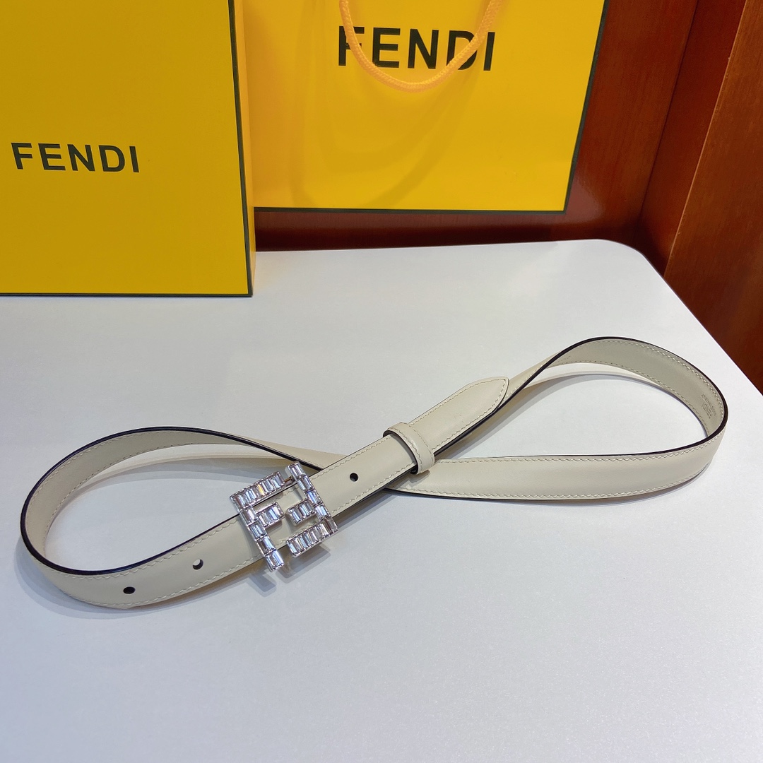 芬迪FENDI双面原版皮腰带采用原版