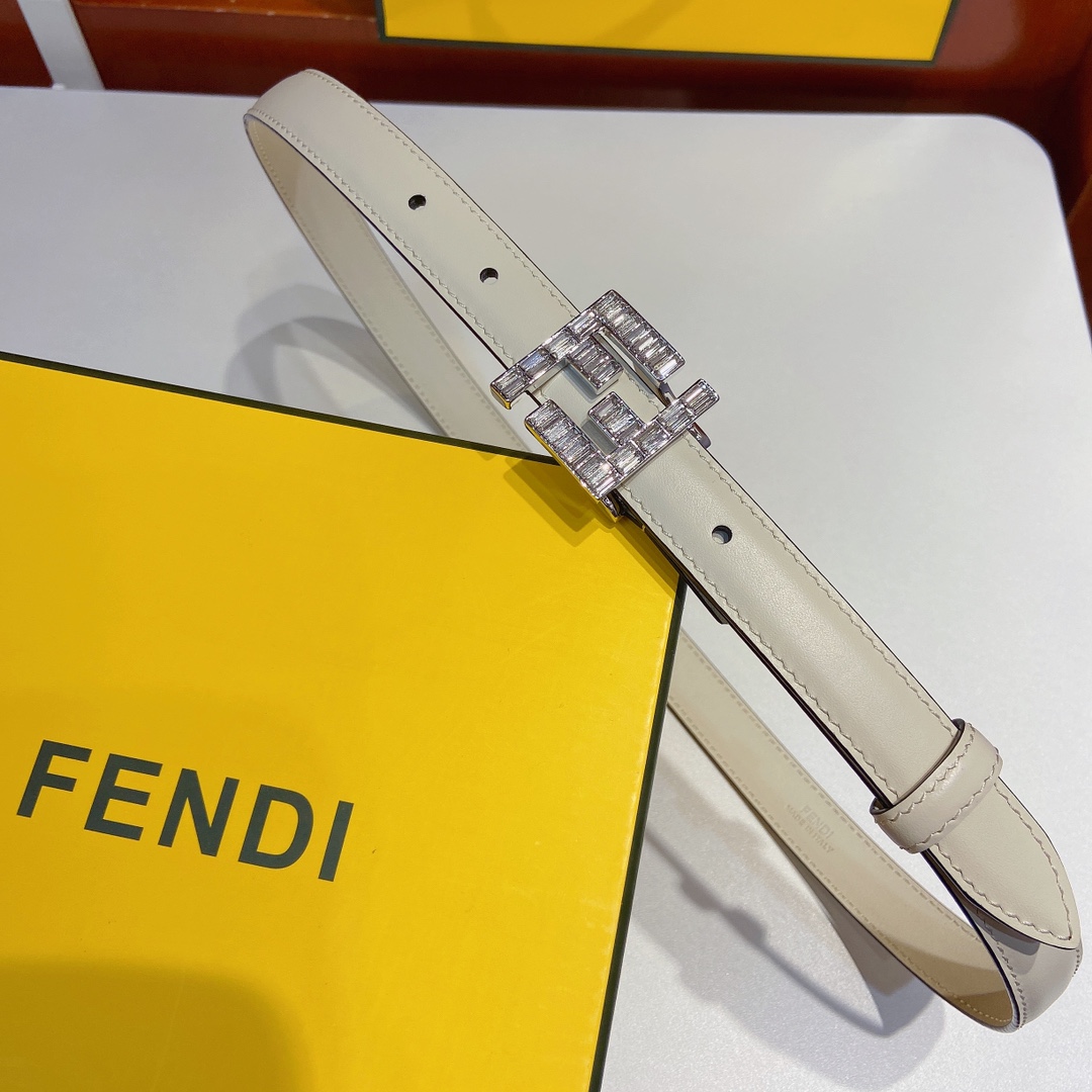 芬迪FENDI双面原版皮腰带采用原版