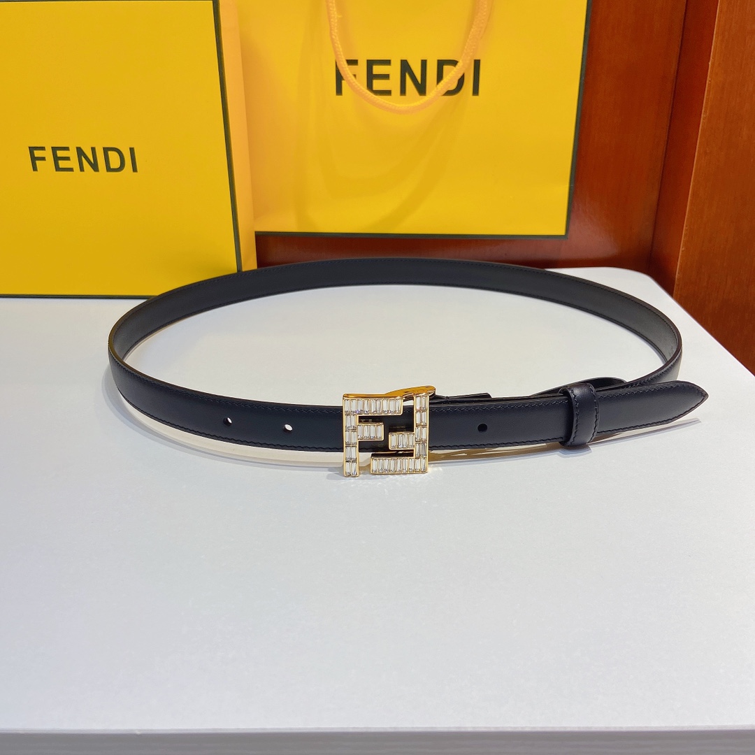 芬迪FENDI双面原版皮腰带采用原版