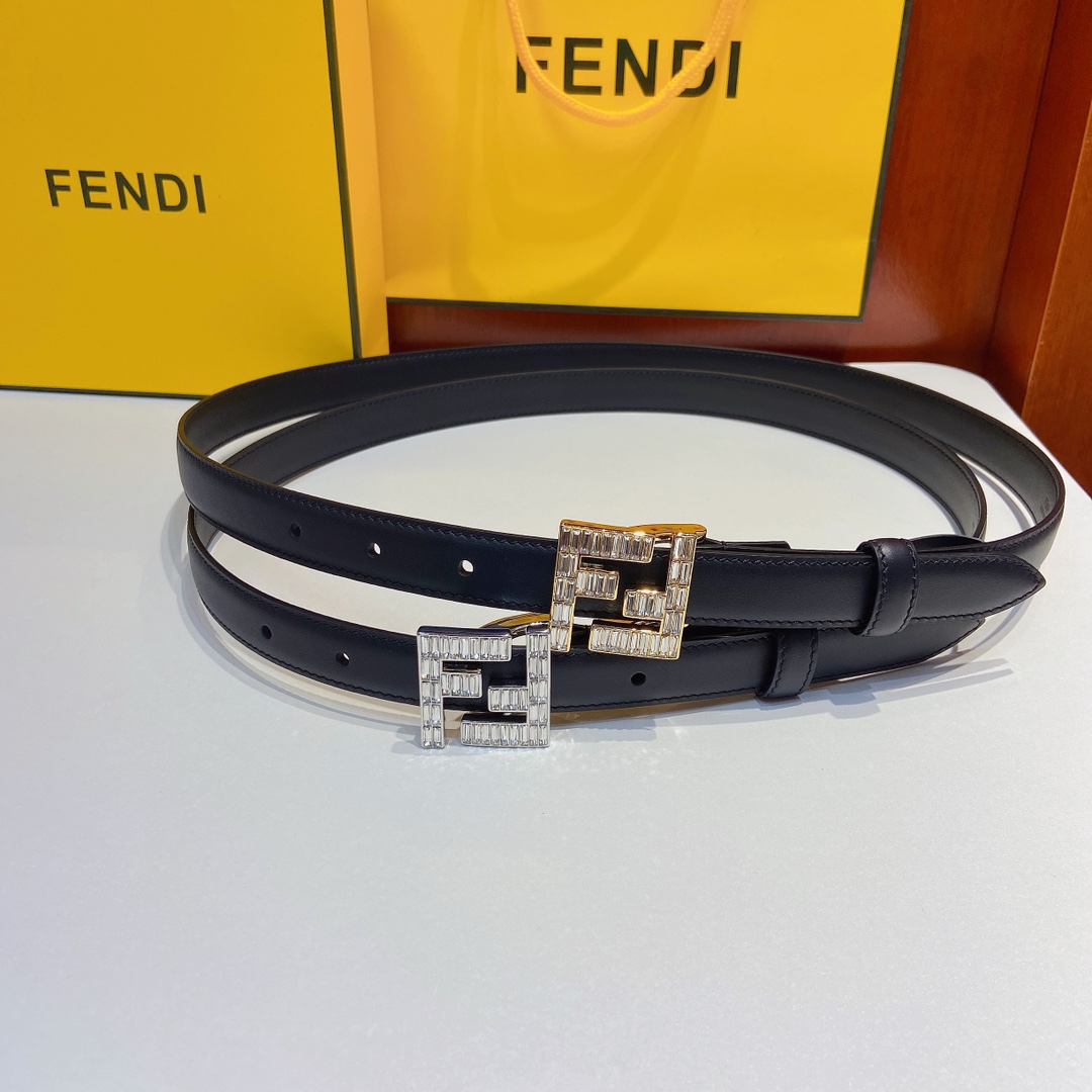 芬迪FENDI双面原版皮腰带采用原版