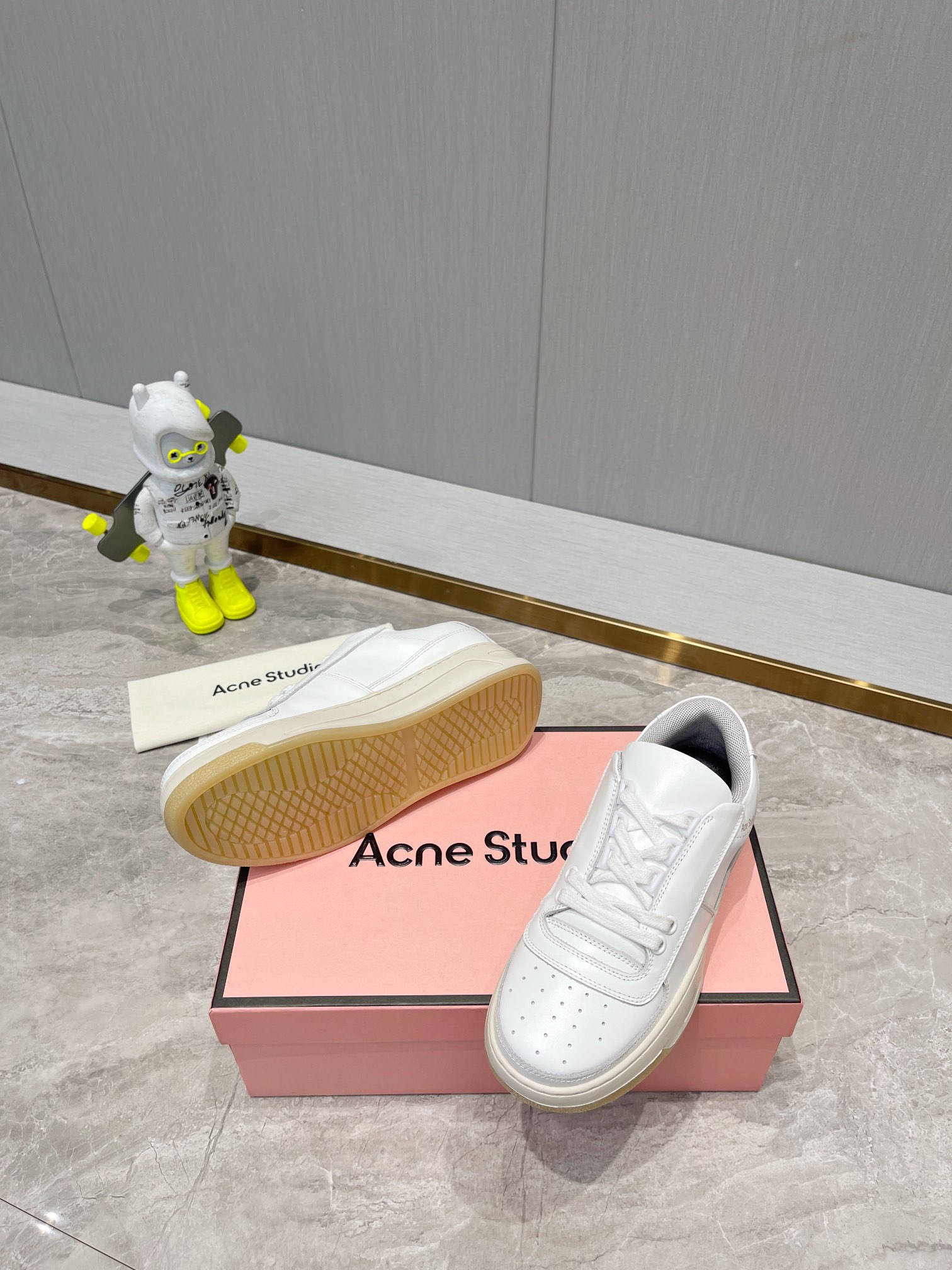 AcneStudios23春夏休闲笑