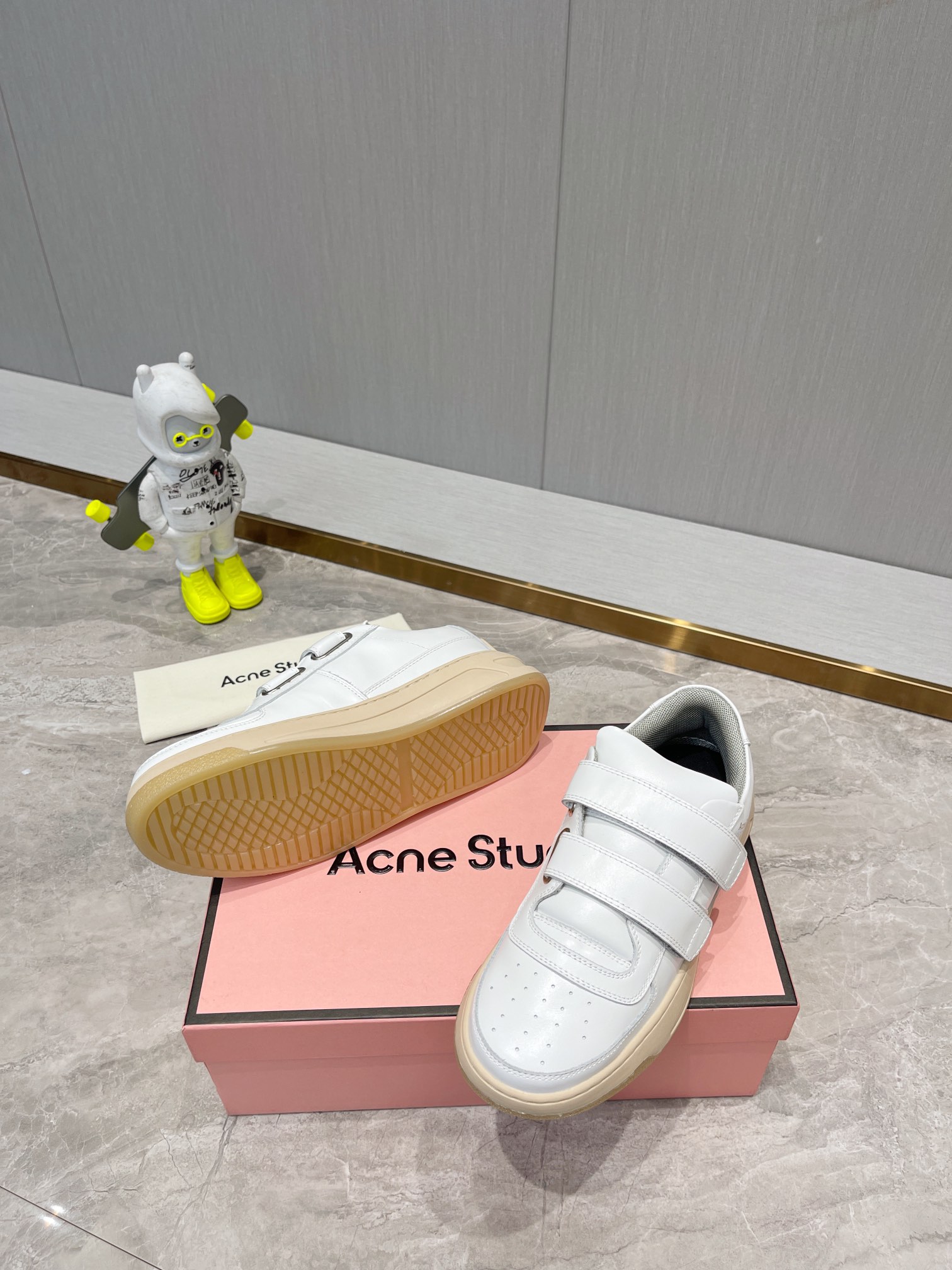 AcneStudios23春夏休闲笑