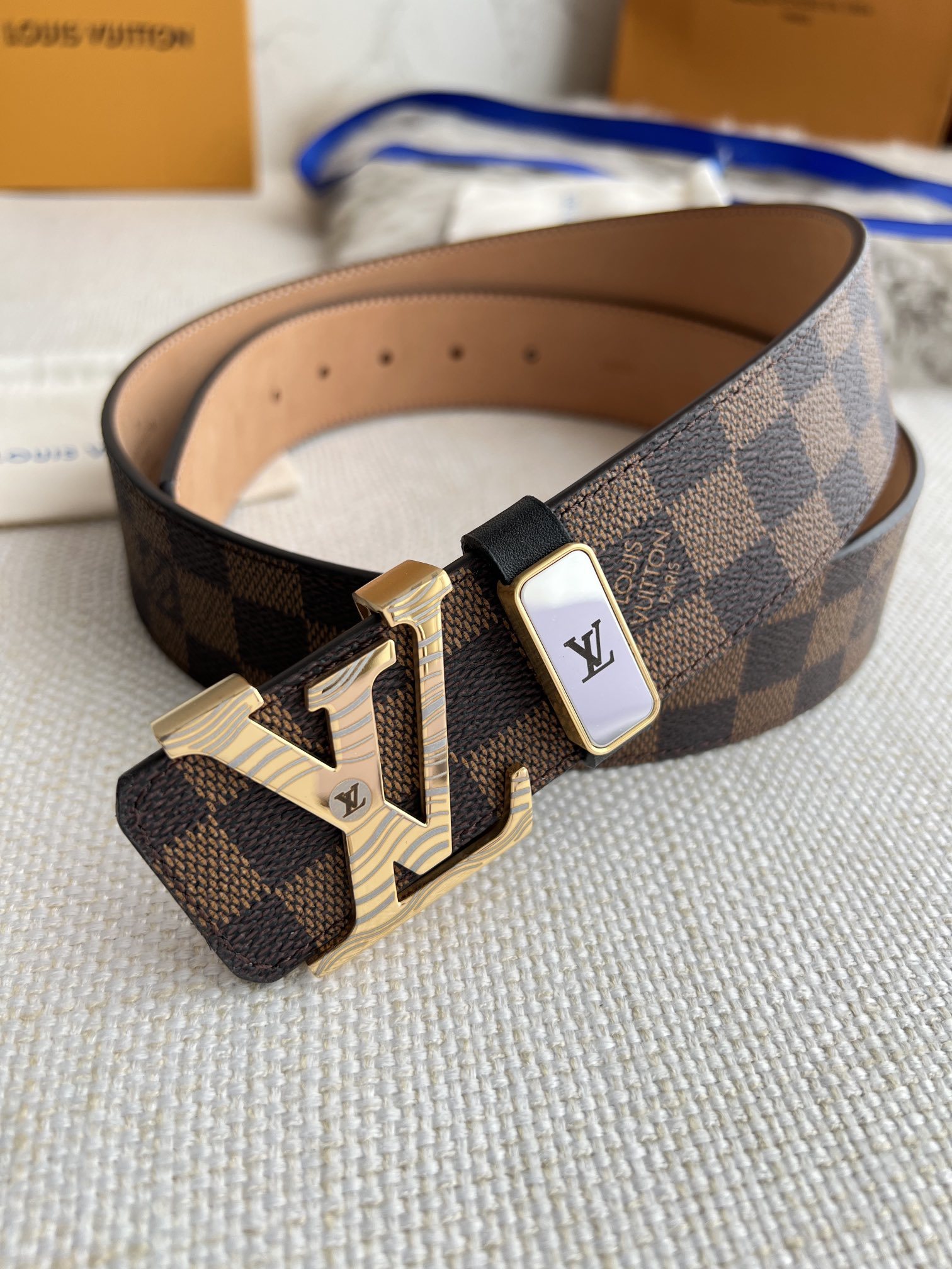品名LV..路易..威登️腰带皮带原